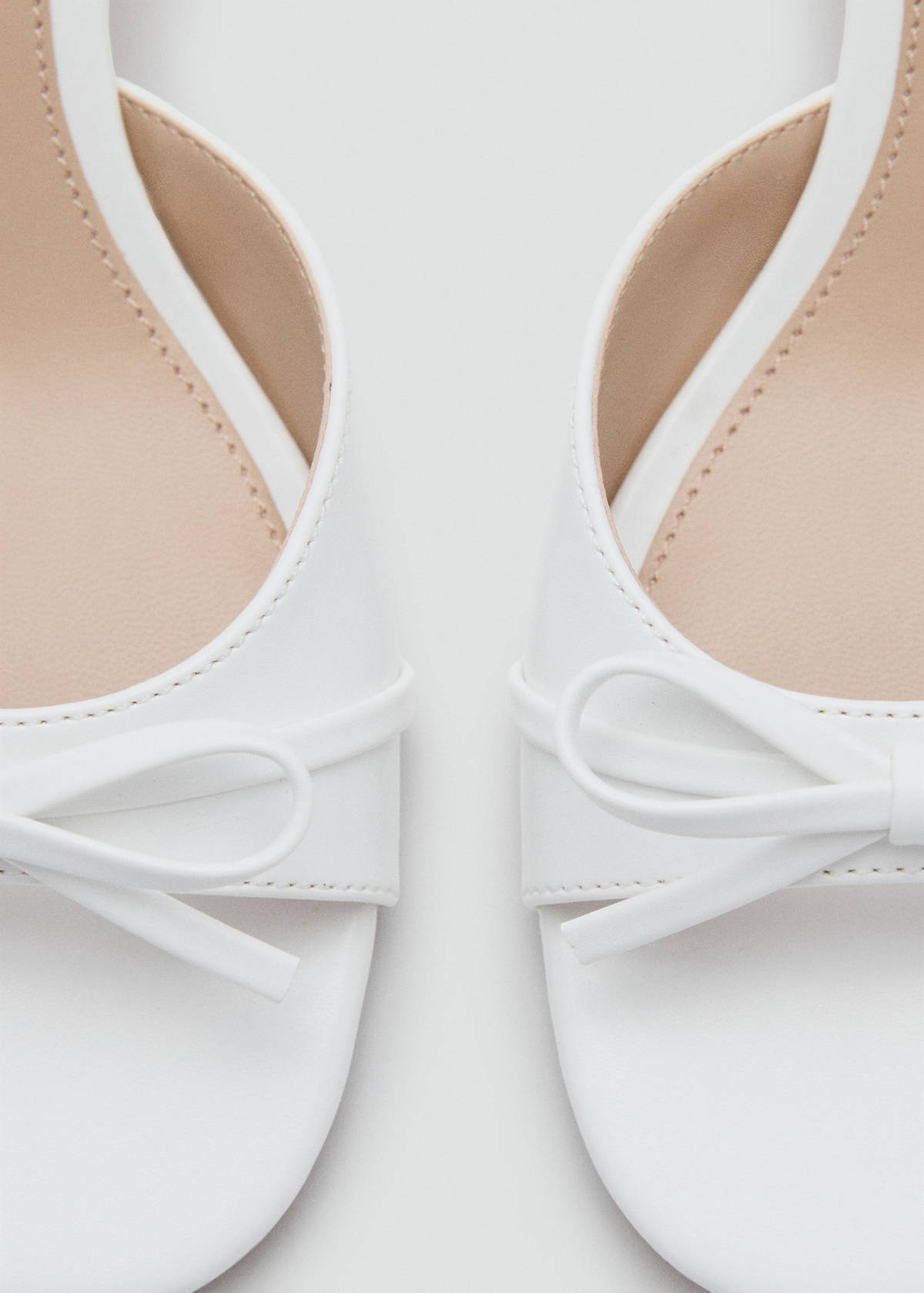 Bow heel sandals — White