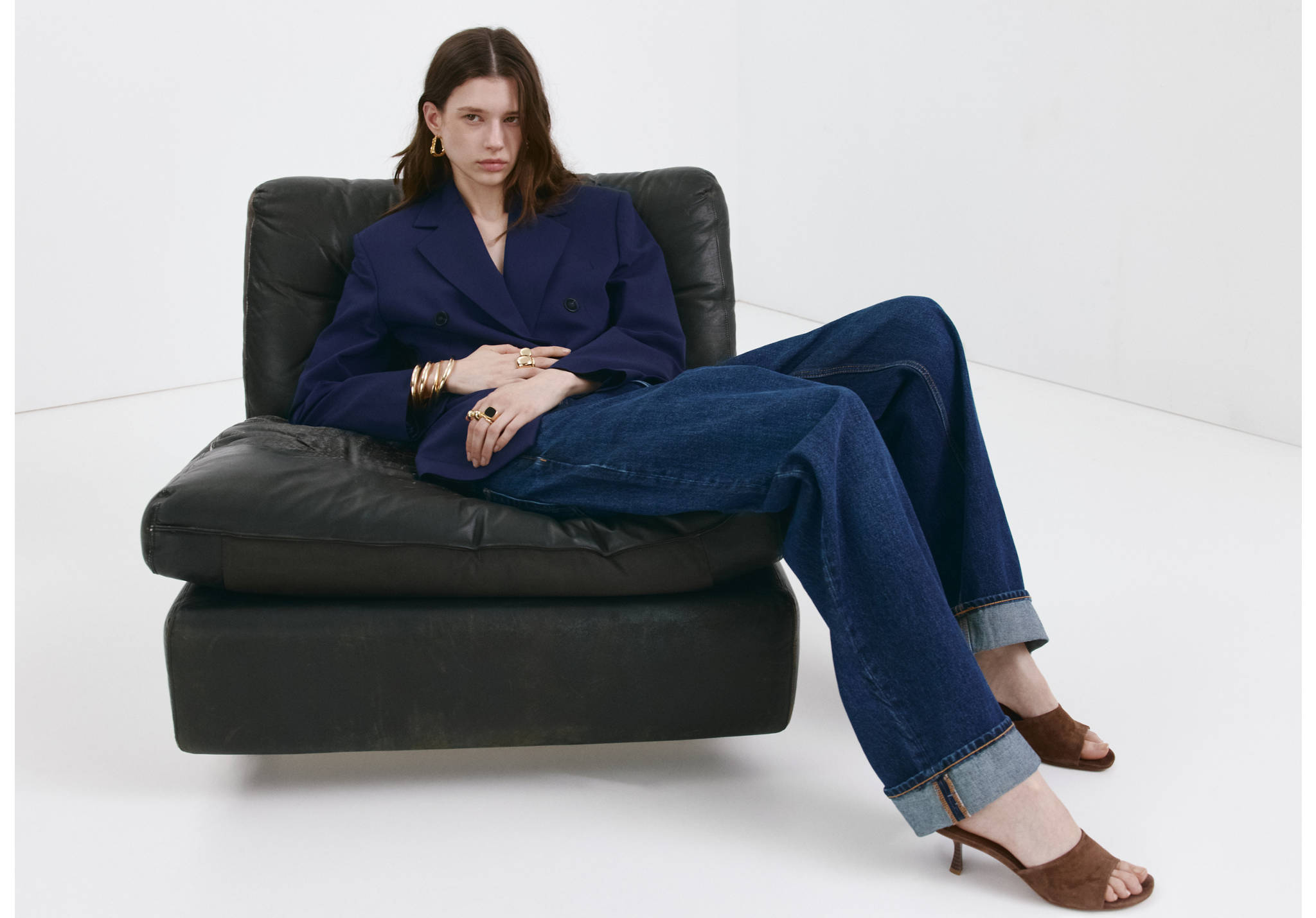 Sandalia serraje tacón kitten - Plano panorámico