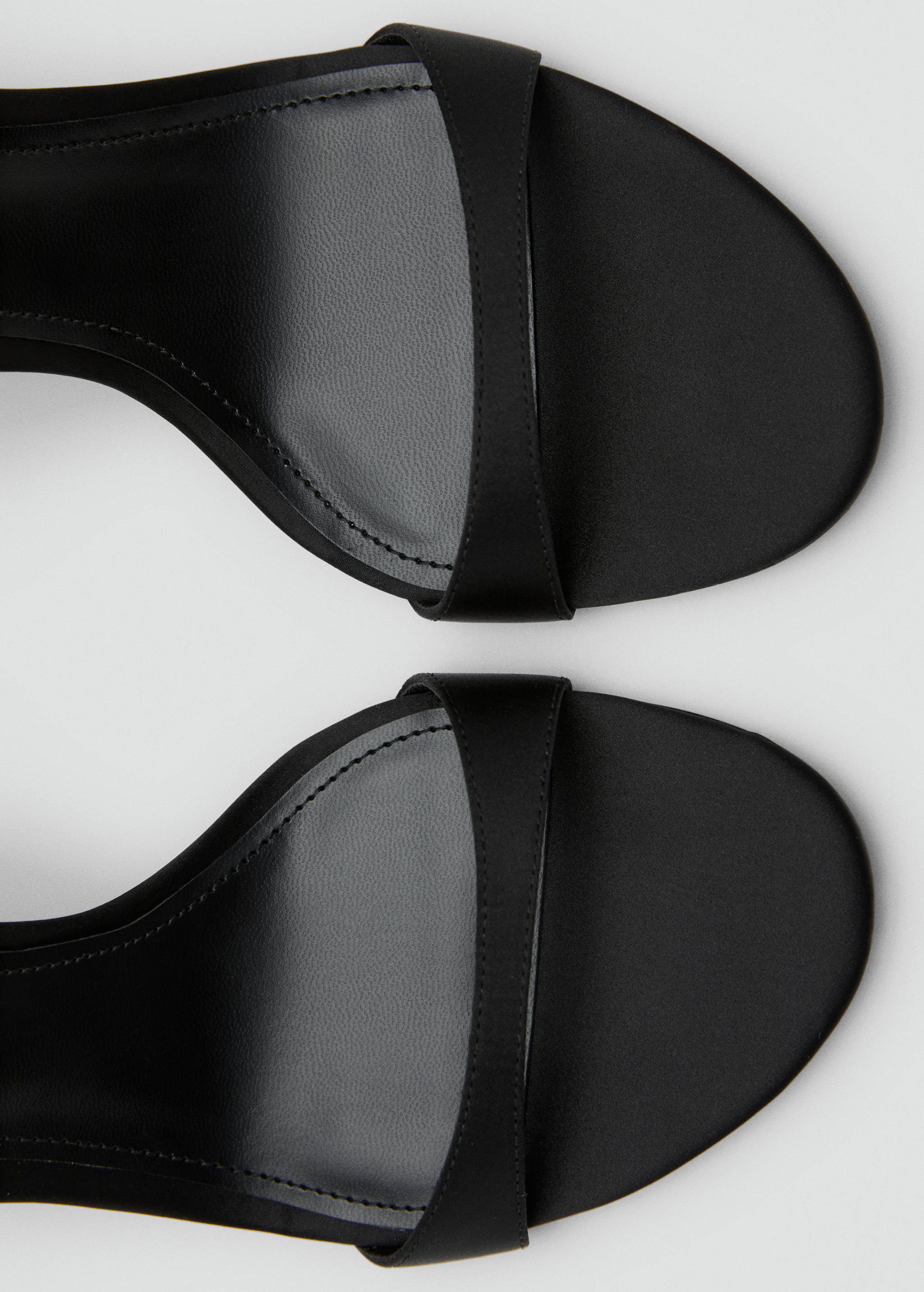 Sandales à bride avec talon évasé - Détail de l'article 3