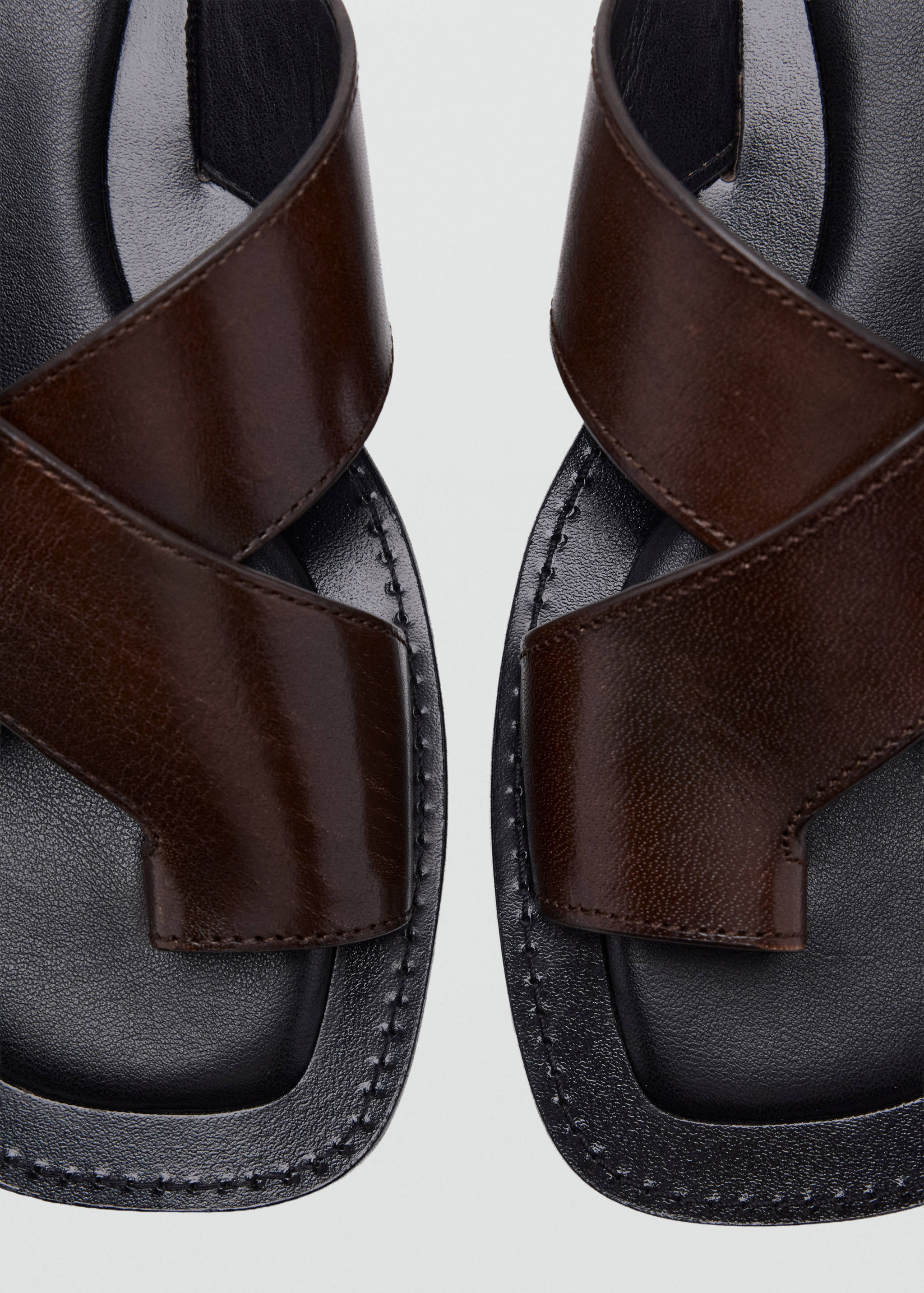 Cross-strap leather sandals - Details of the article 1