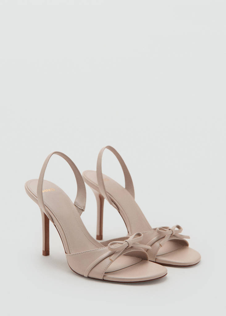 Strappy heeled sandals with bow detail — Nude