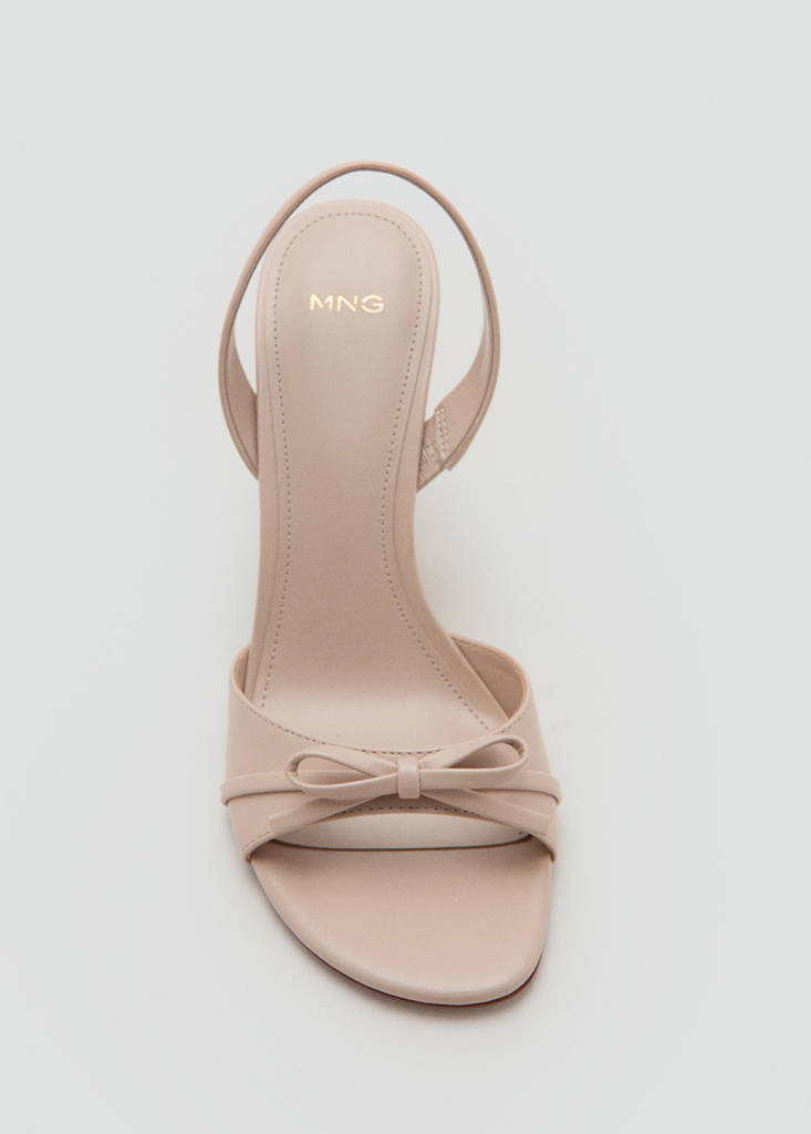 Strappy heeled sandals with bow detail — Nude