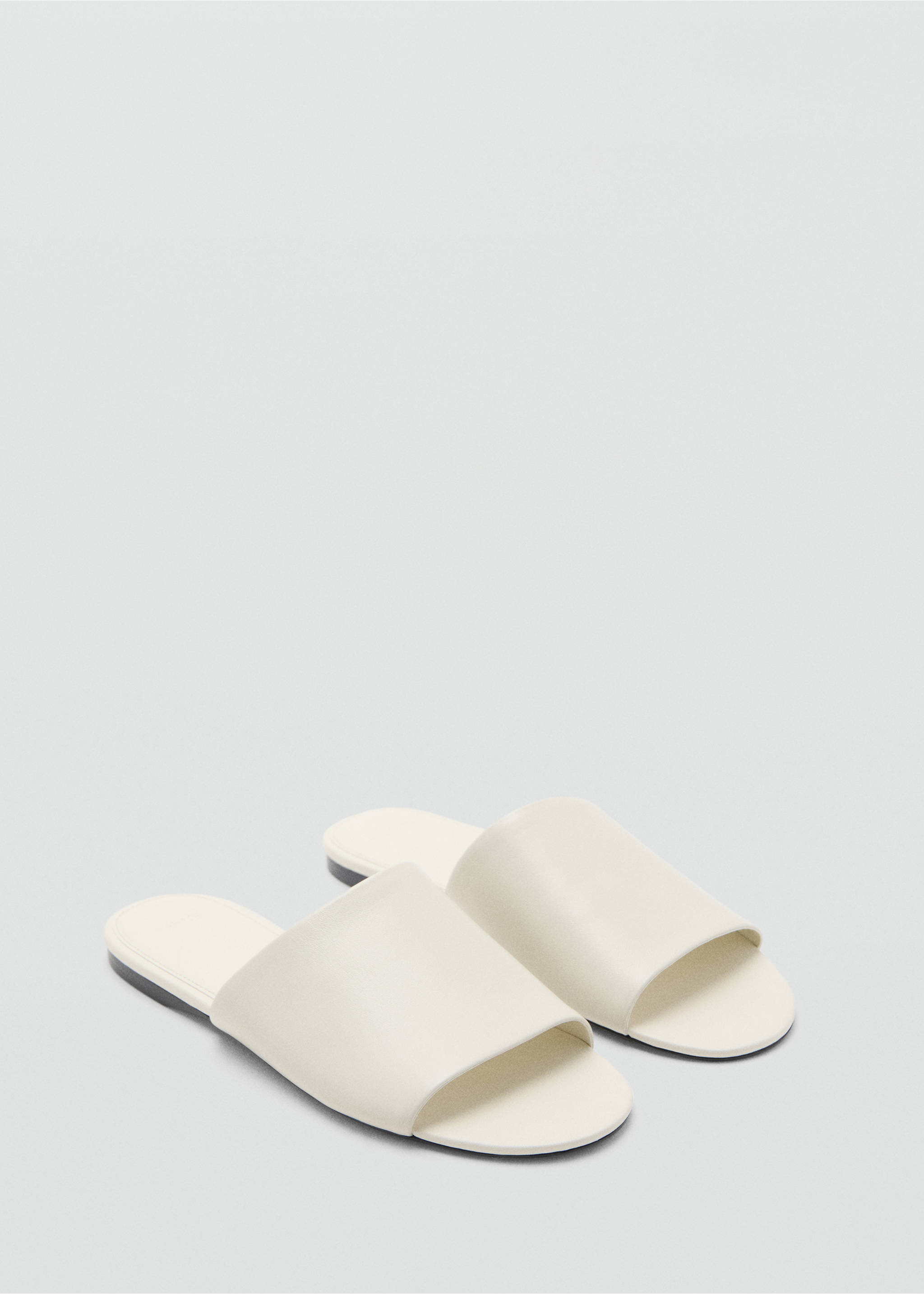 Flat leather sandal - Medium plane, Ecru. Ref: 37001366-00.