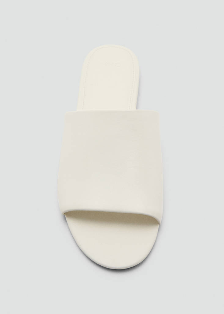 Flat leather sandal — Ecru