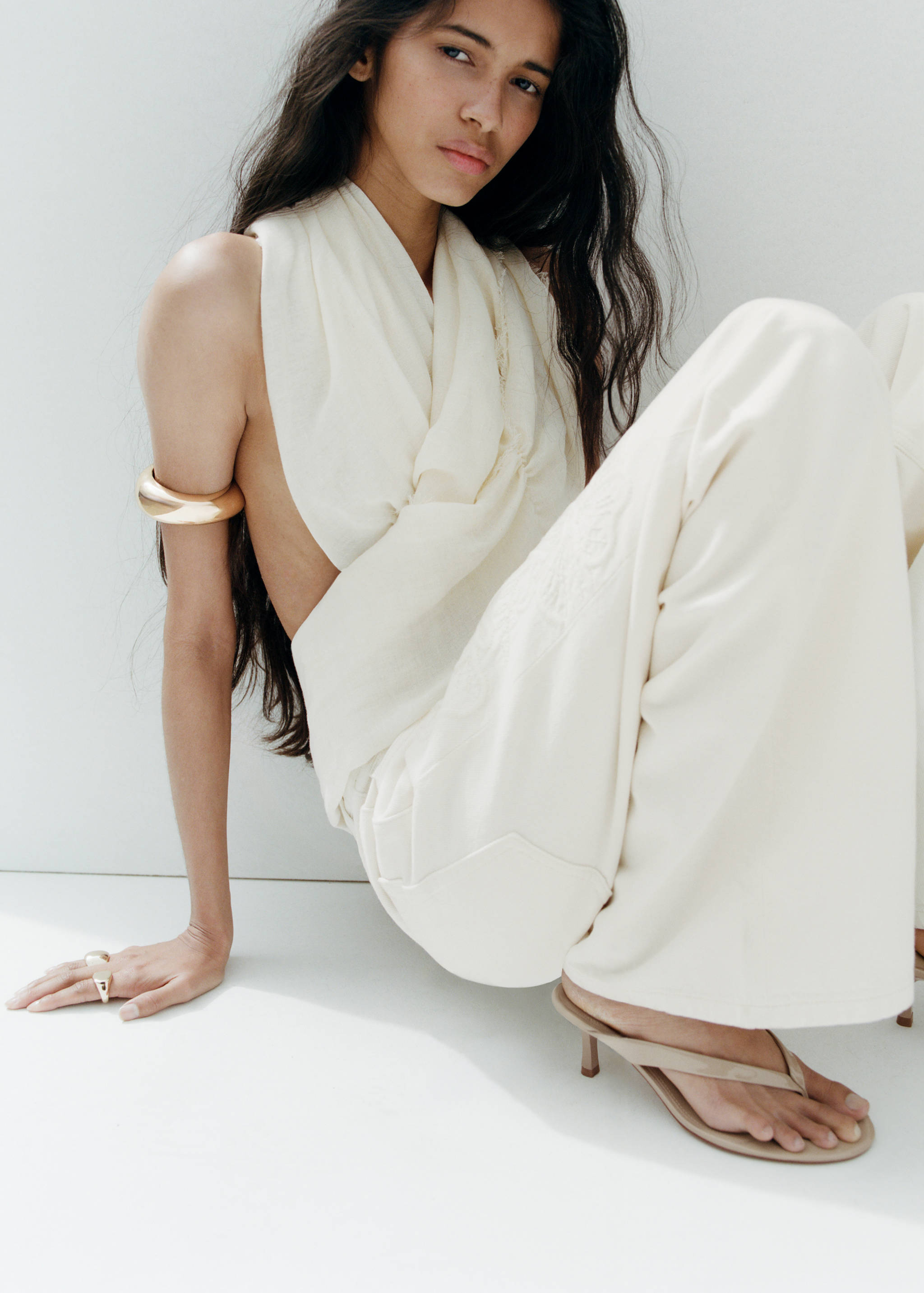 Sandales à lanières et talon - Plan général