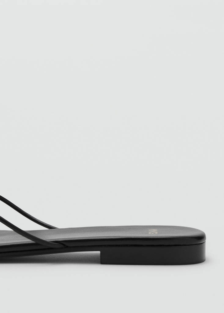 Leather sandal with shell detail — Black