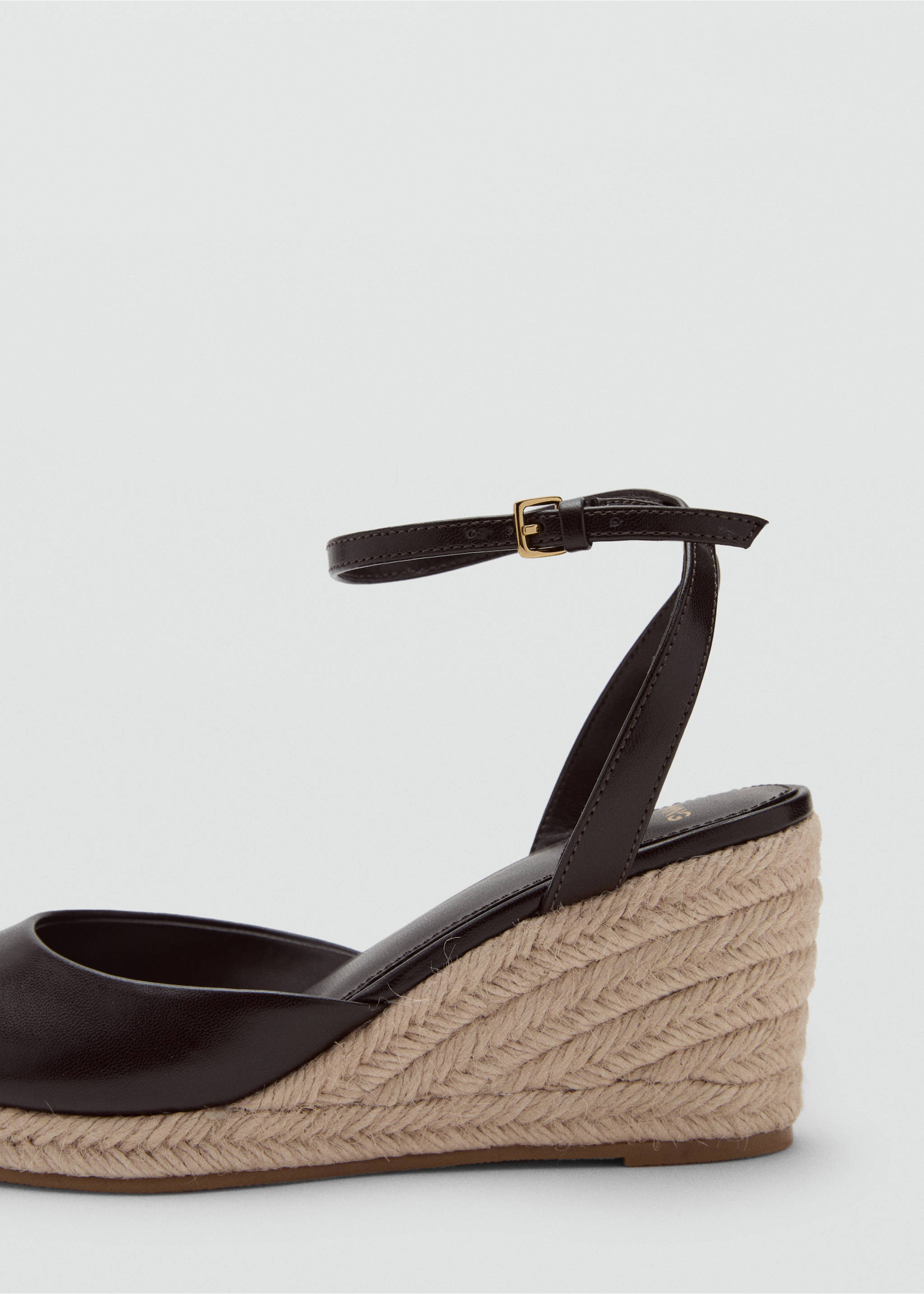 Espadrille wedge sandal - Details of the article 1, Chocolate. Ref: 37001375-00.