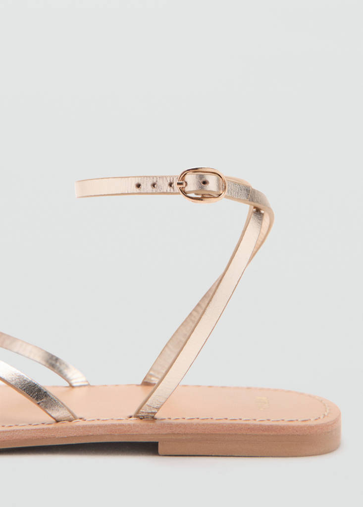 Metallic straps sandals — Gold
