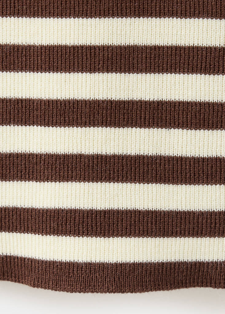 Fine knit boat neck top — Coffee