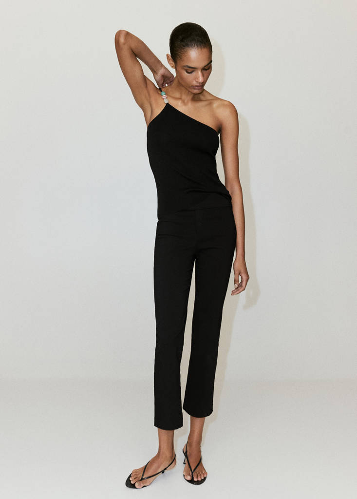 Knit asymmetric top — Black