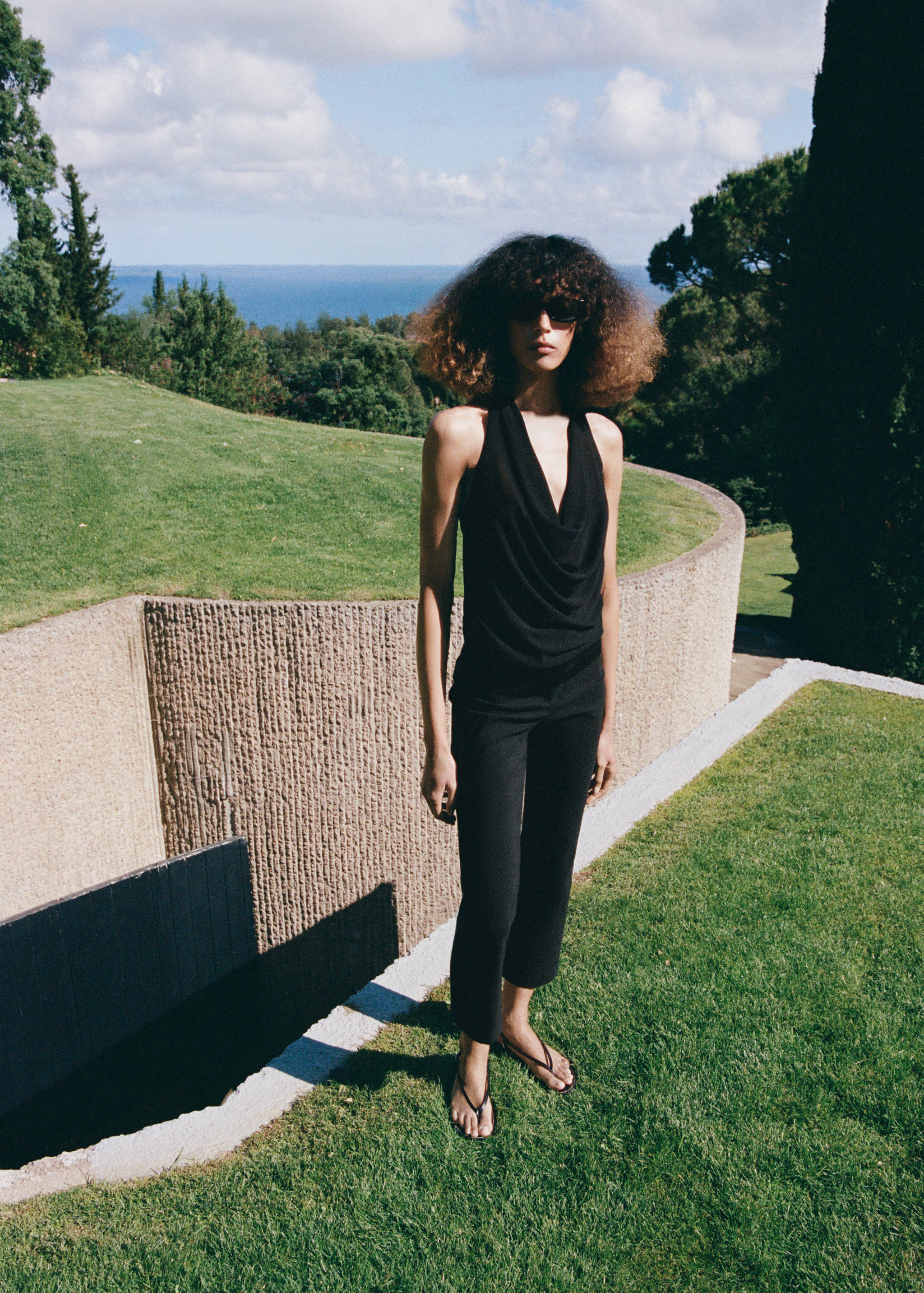 Fine-knit draped top - General plane