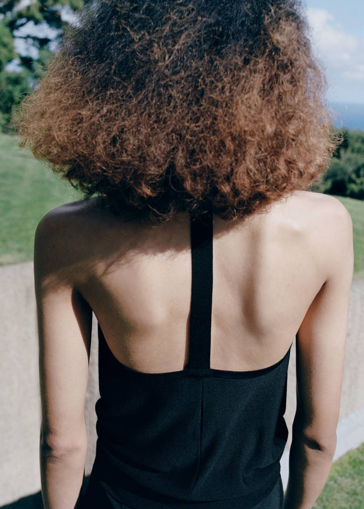 Fine-knit draped top — Black
