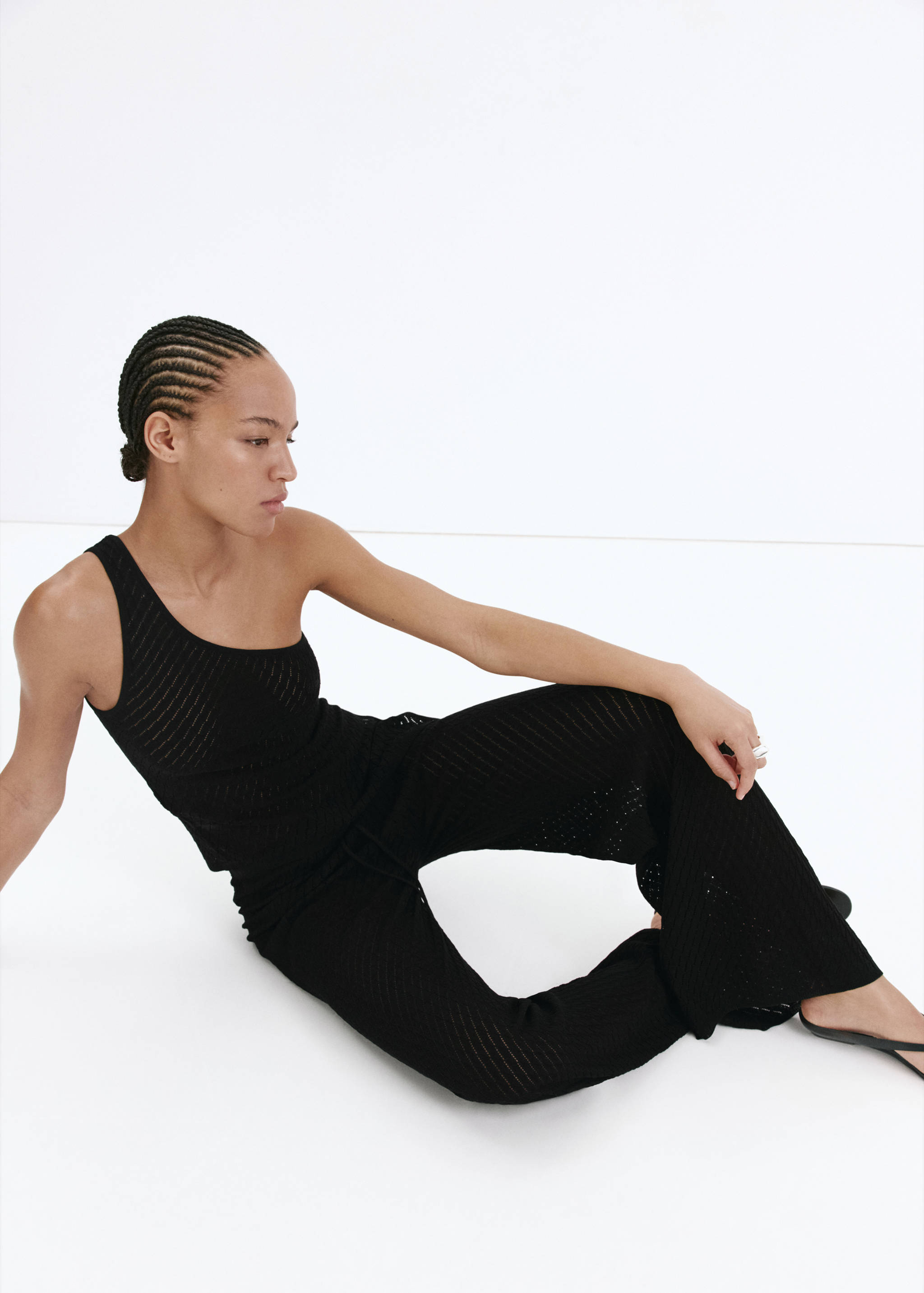 Asymmetric openwork knit top - General plane