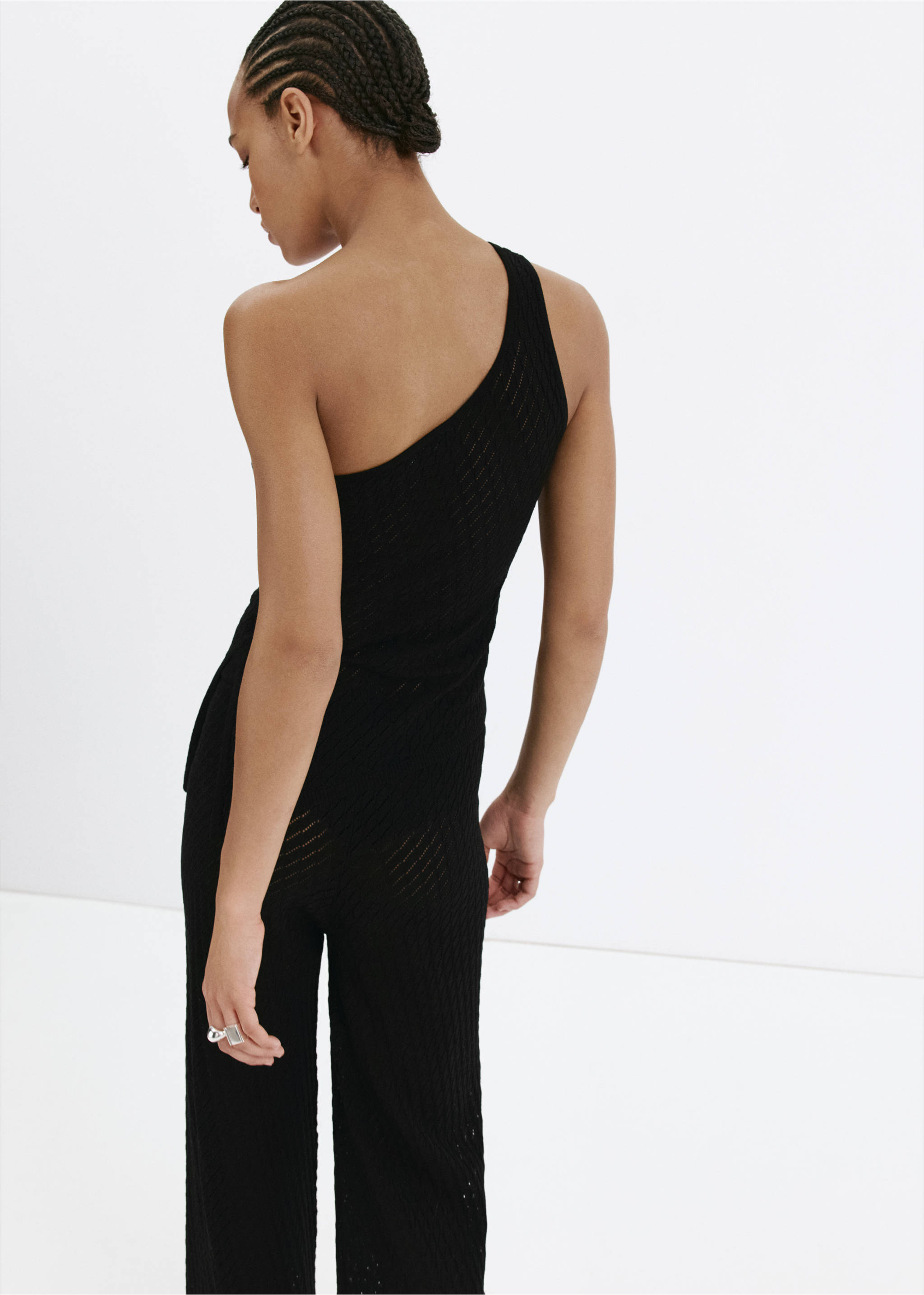 Asymmetric openwork knit top - Reverse of the article, Black. Ref: 37001395-00.