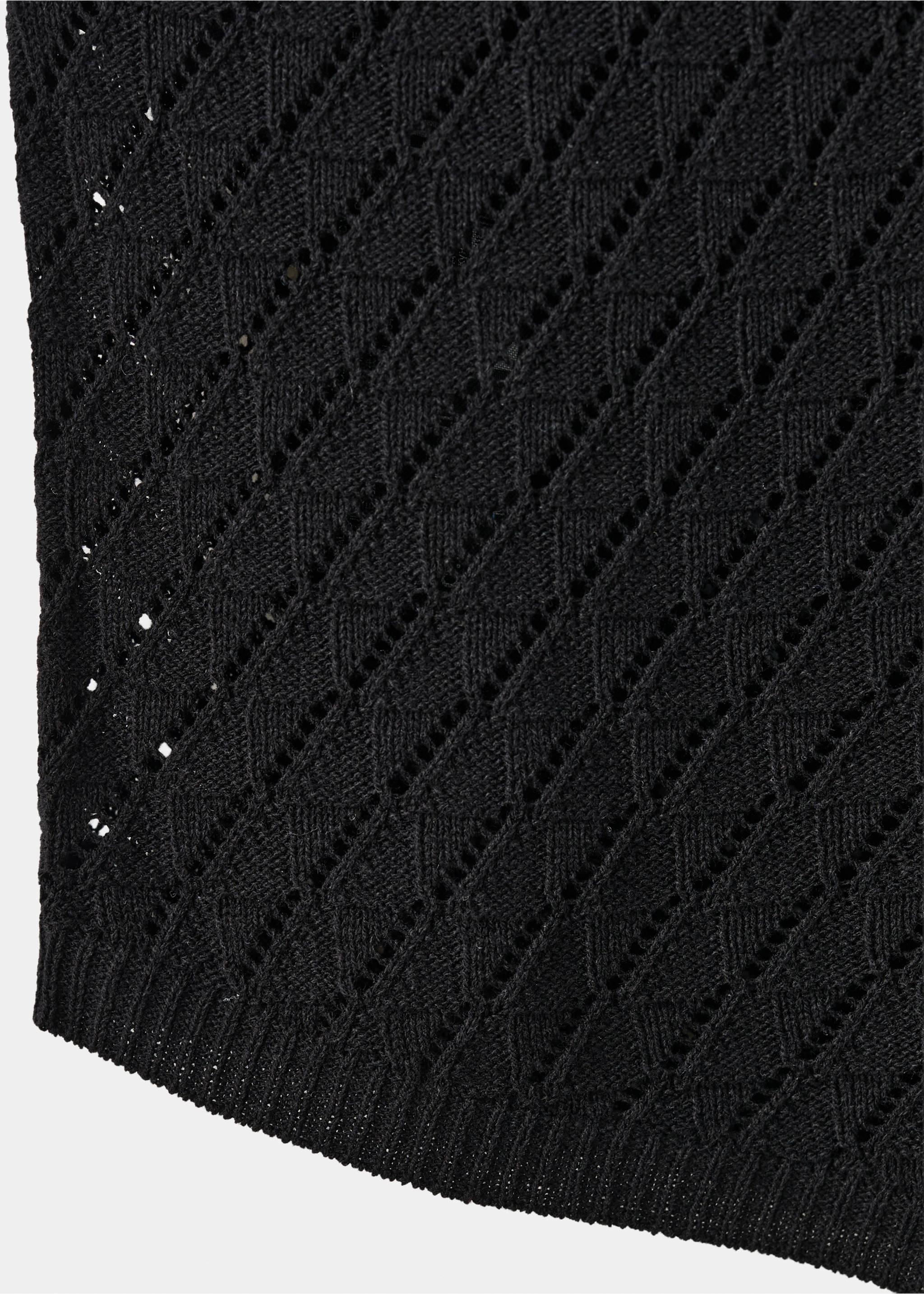 Asymmetric openwork knit top - Details of the article 0, Black. Ref: 37001395-00.