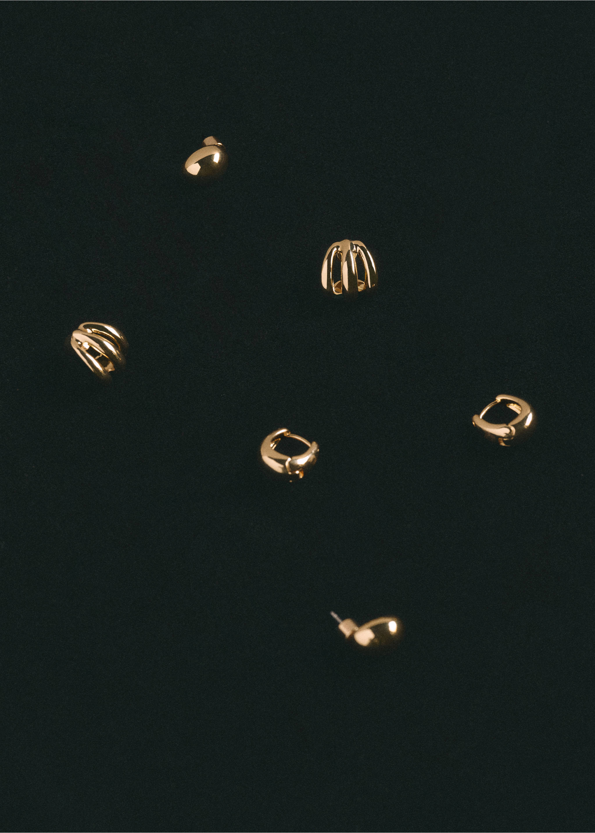 Combined earring set - Details of the article 5, Gold. Ref: 37001401-00.