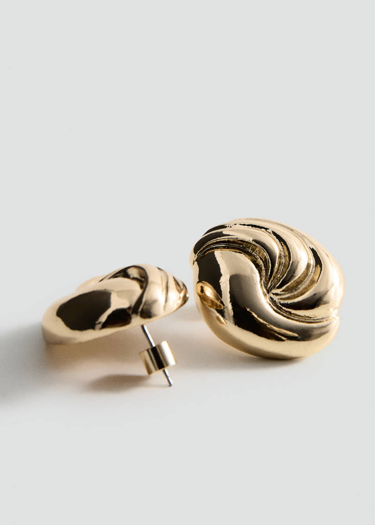 Mango Relief Earrings In Gold