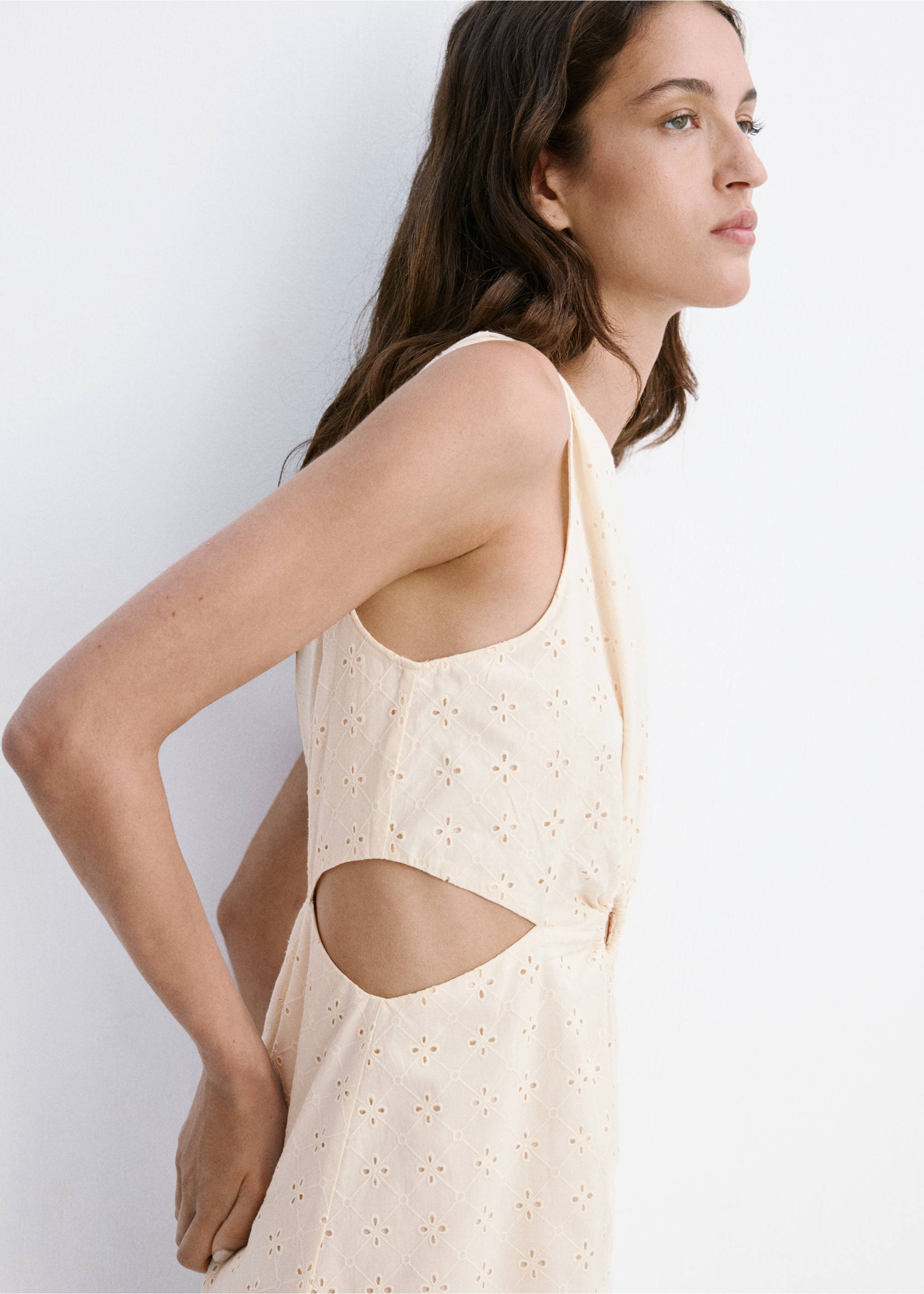 Vestido algodón calado cut-out - Detalle del artículo 1, Crudo. Ref: 37001408-00.