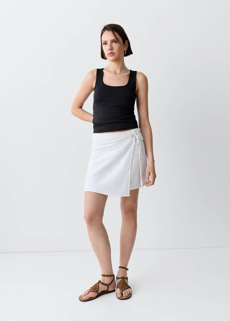 Square-neck strappy top — Black