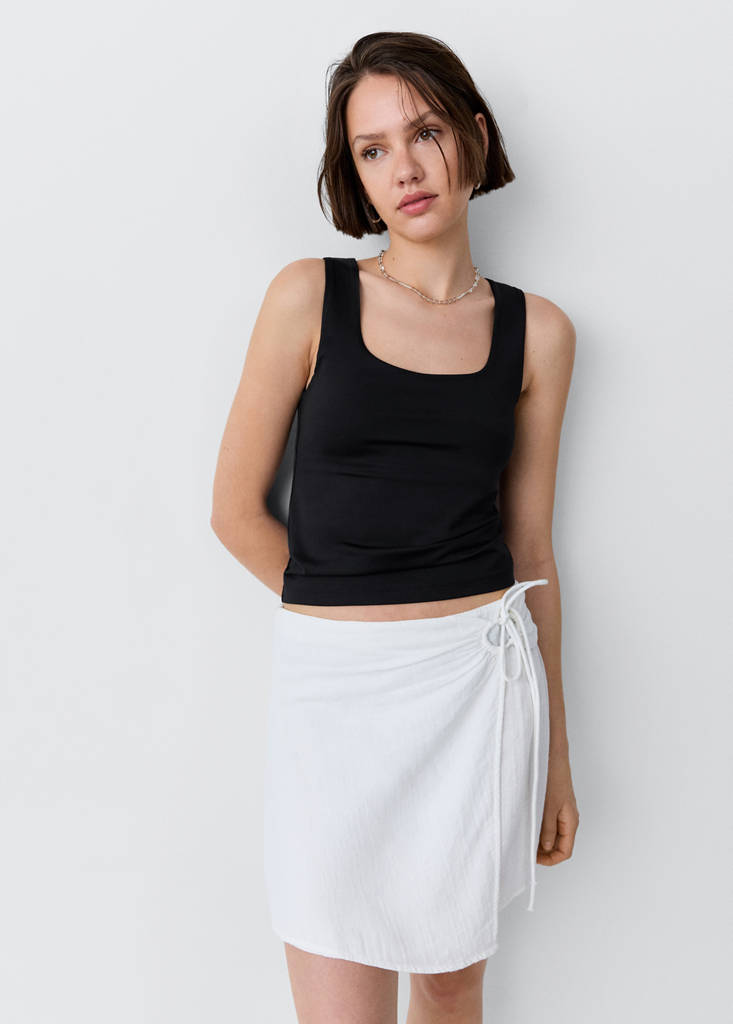 Square-neck strappy top — Black