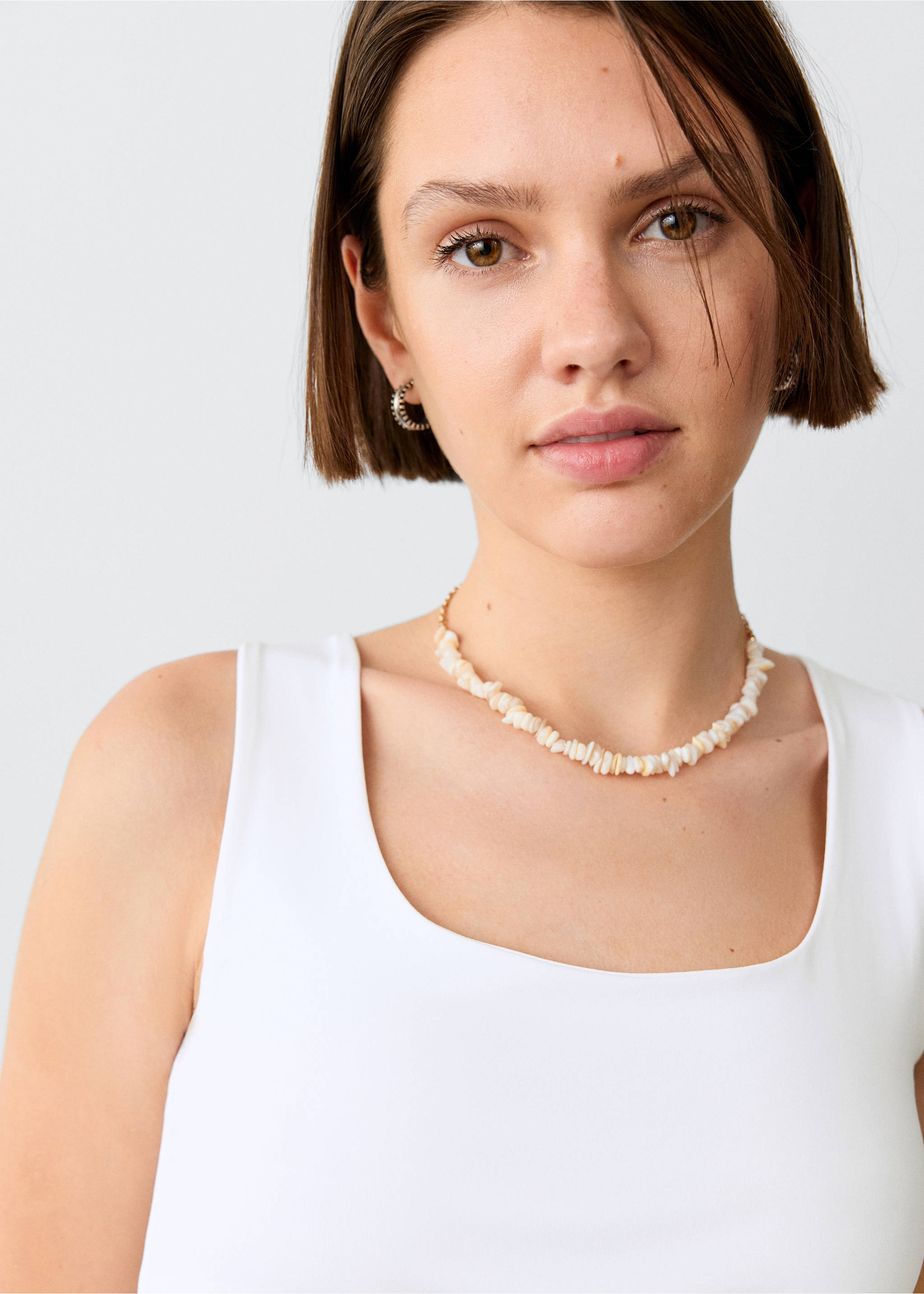 Square-neck strappy top - Details of the article 1, Off White. Ref: 37001420-00.