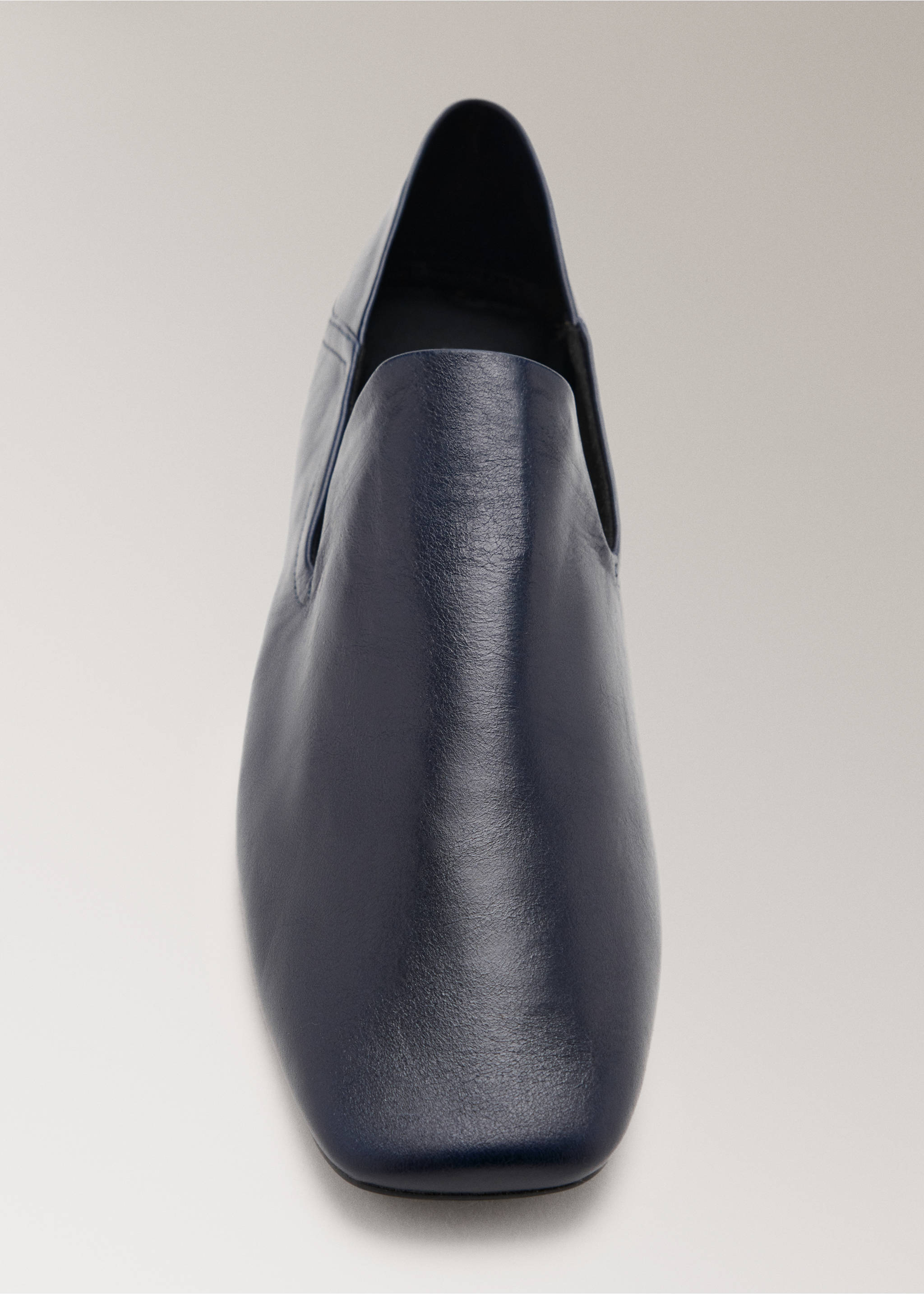 Leather loafers - Details of the article 2, Navy. Ref: 37001445-00.