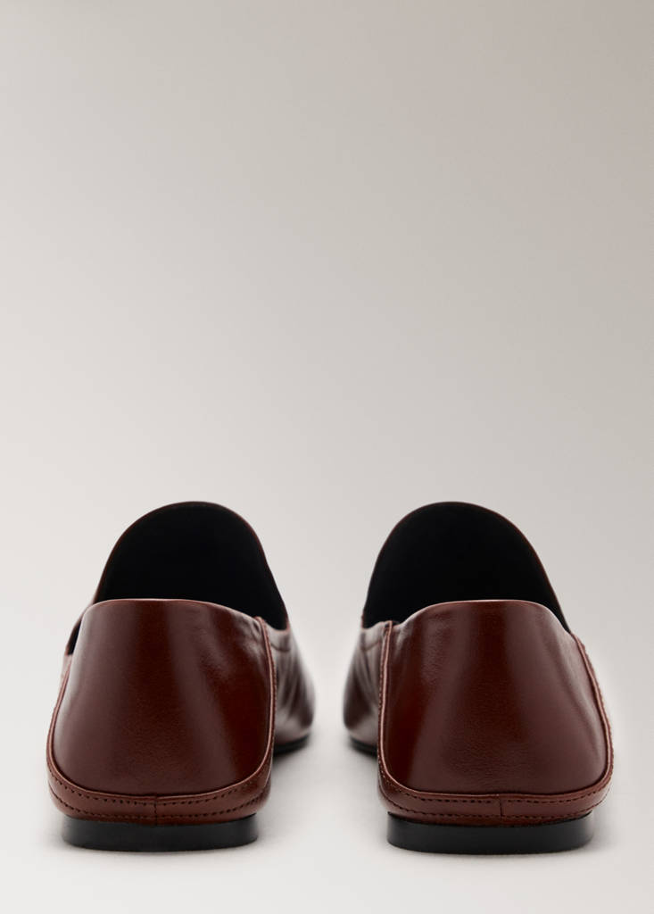 Leather loafers — Burgundy