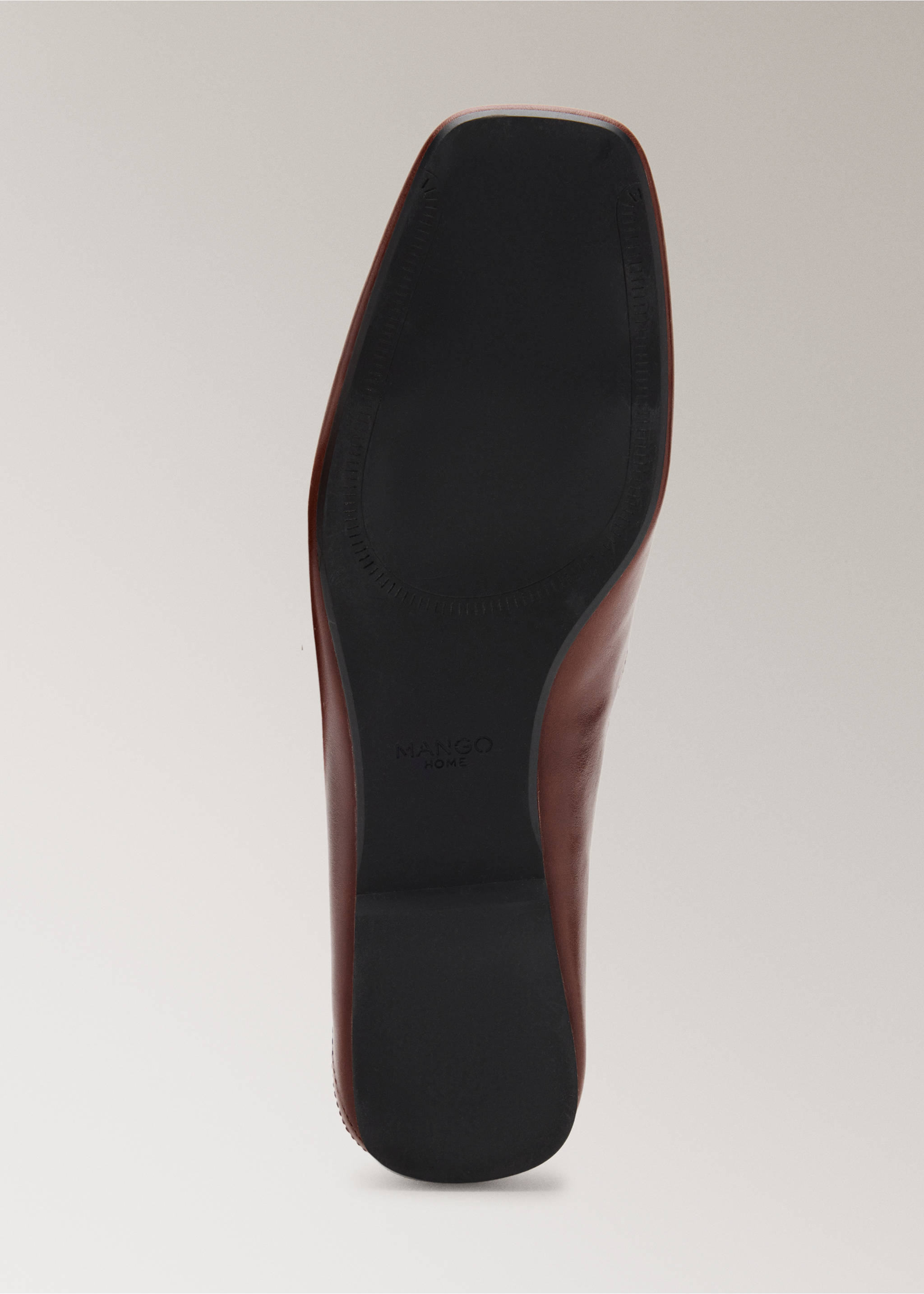 Leather loafers - Details of the article 4, Burgundy. Ref: 37001445-00.