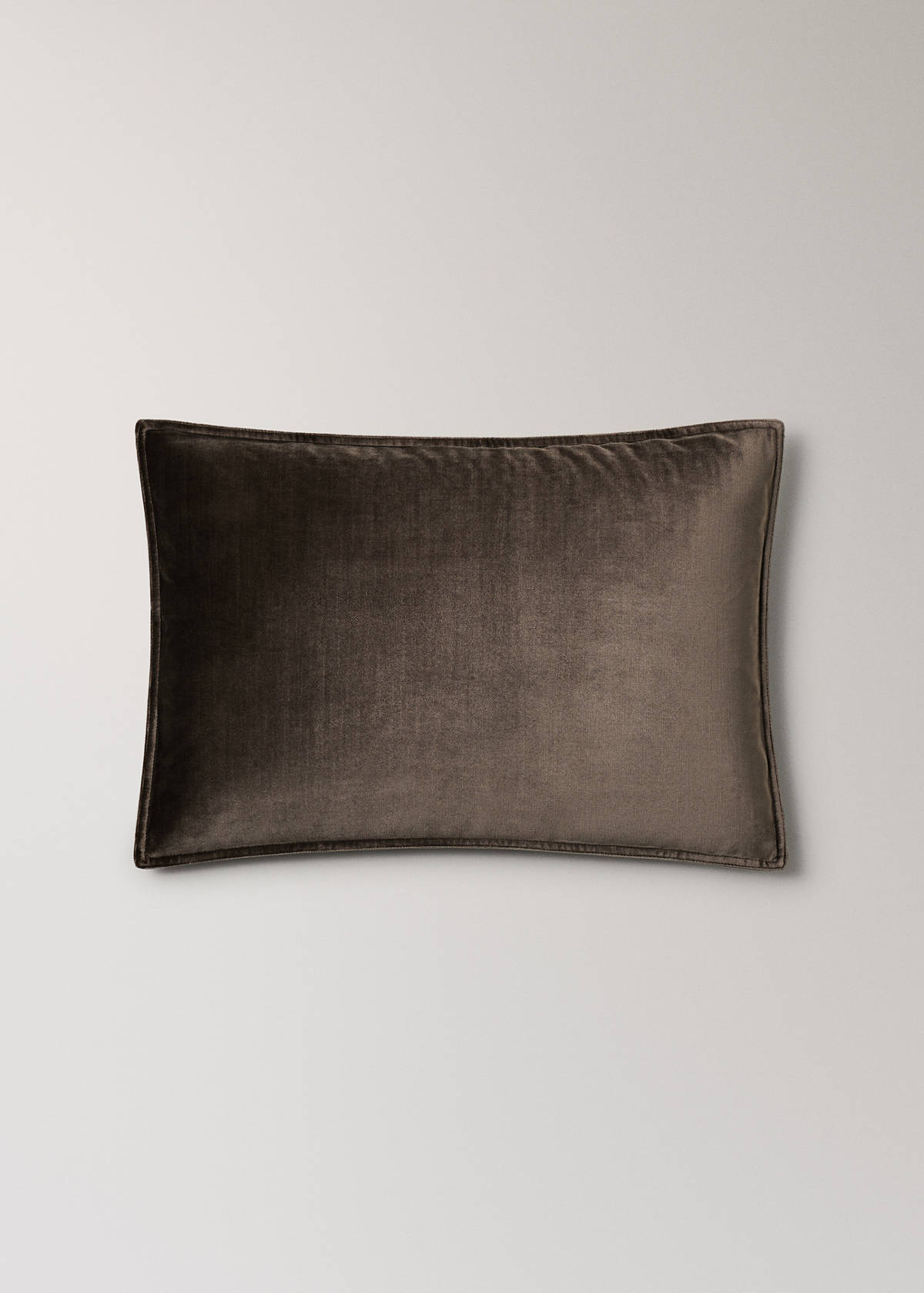 Velvet cushion cover 40x60 cm — Brown