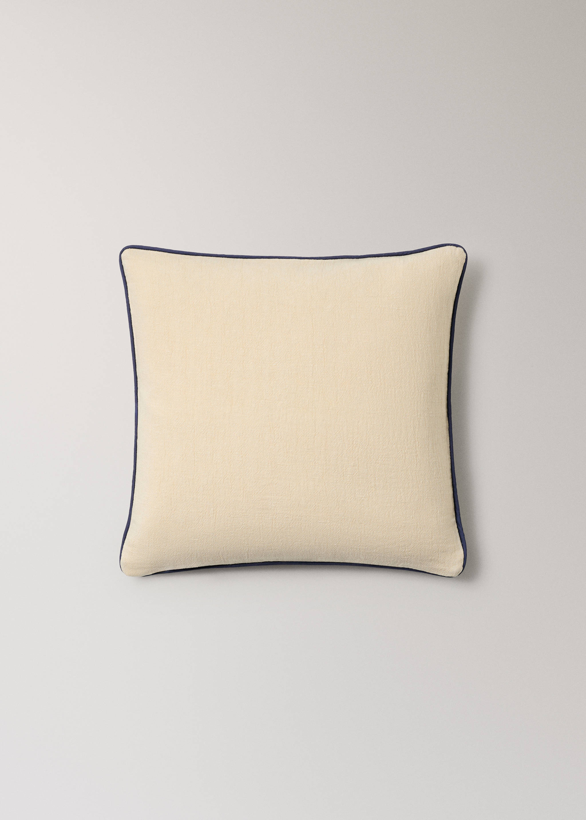 Embroidered linen cushion cover - Details of the article 3