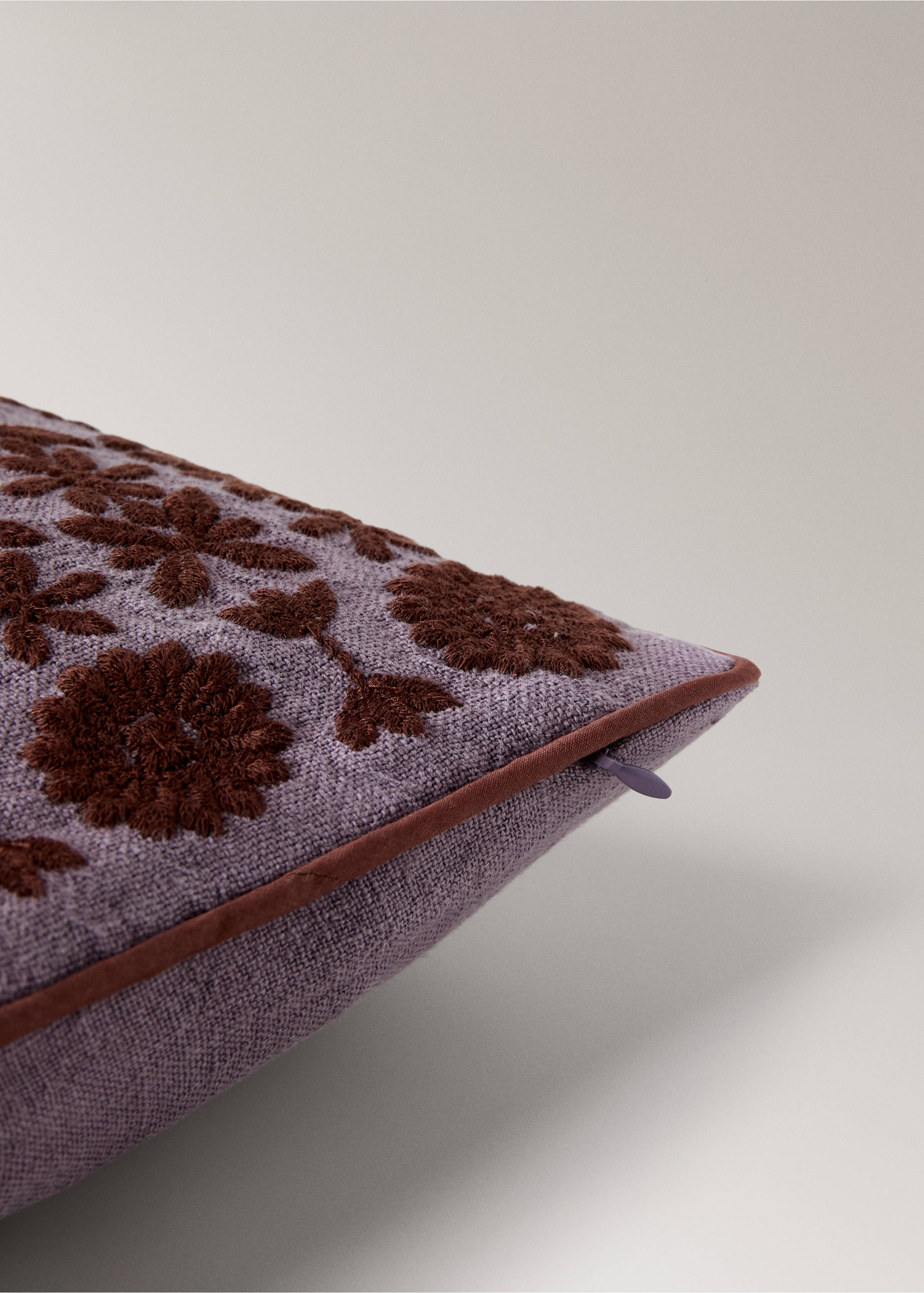 Embroidered linen cushion cover - Details of the article 2, Lavender. Ref: 37001479-00.