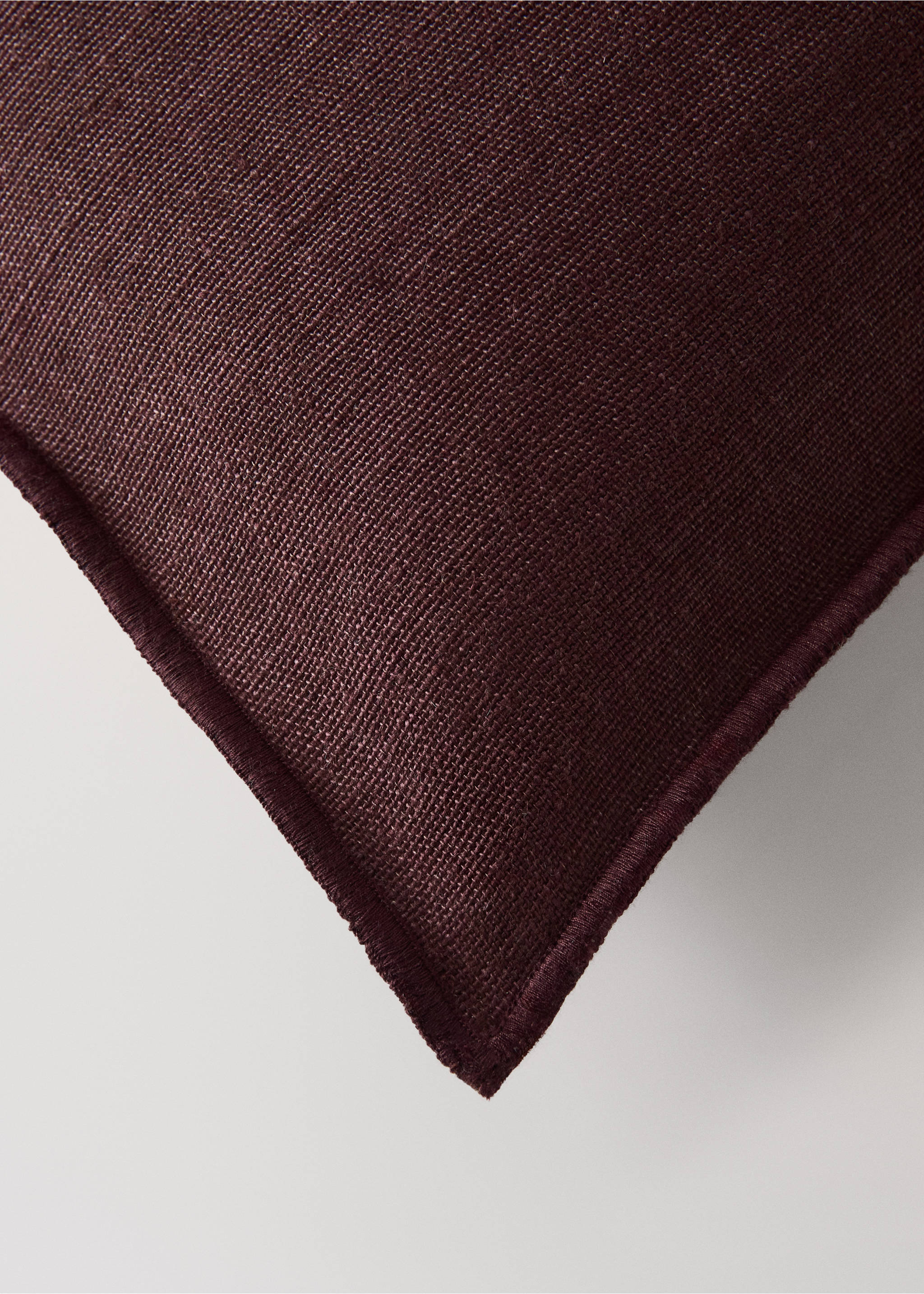 Burgundy knit cushion cover detail., Dark Red. Ref: 37001481-00.