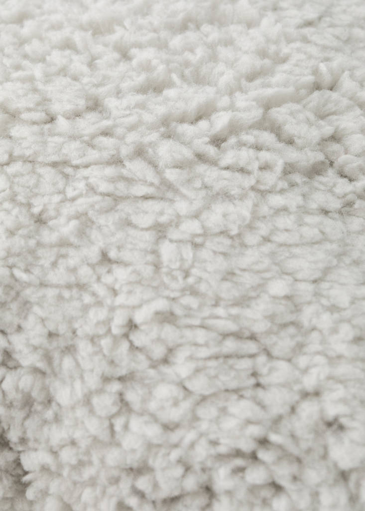 Extra-soft star cushion in faux fur — Grey