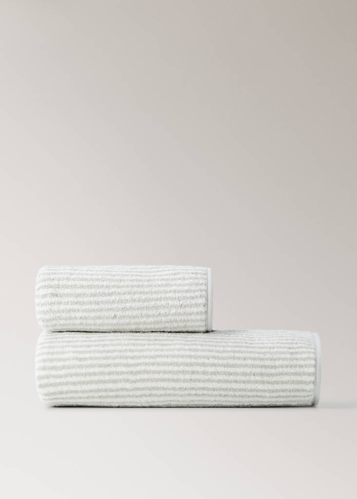 Two-tone striped washcloth with hem trim — Grey
