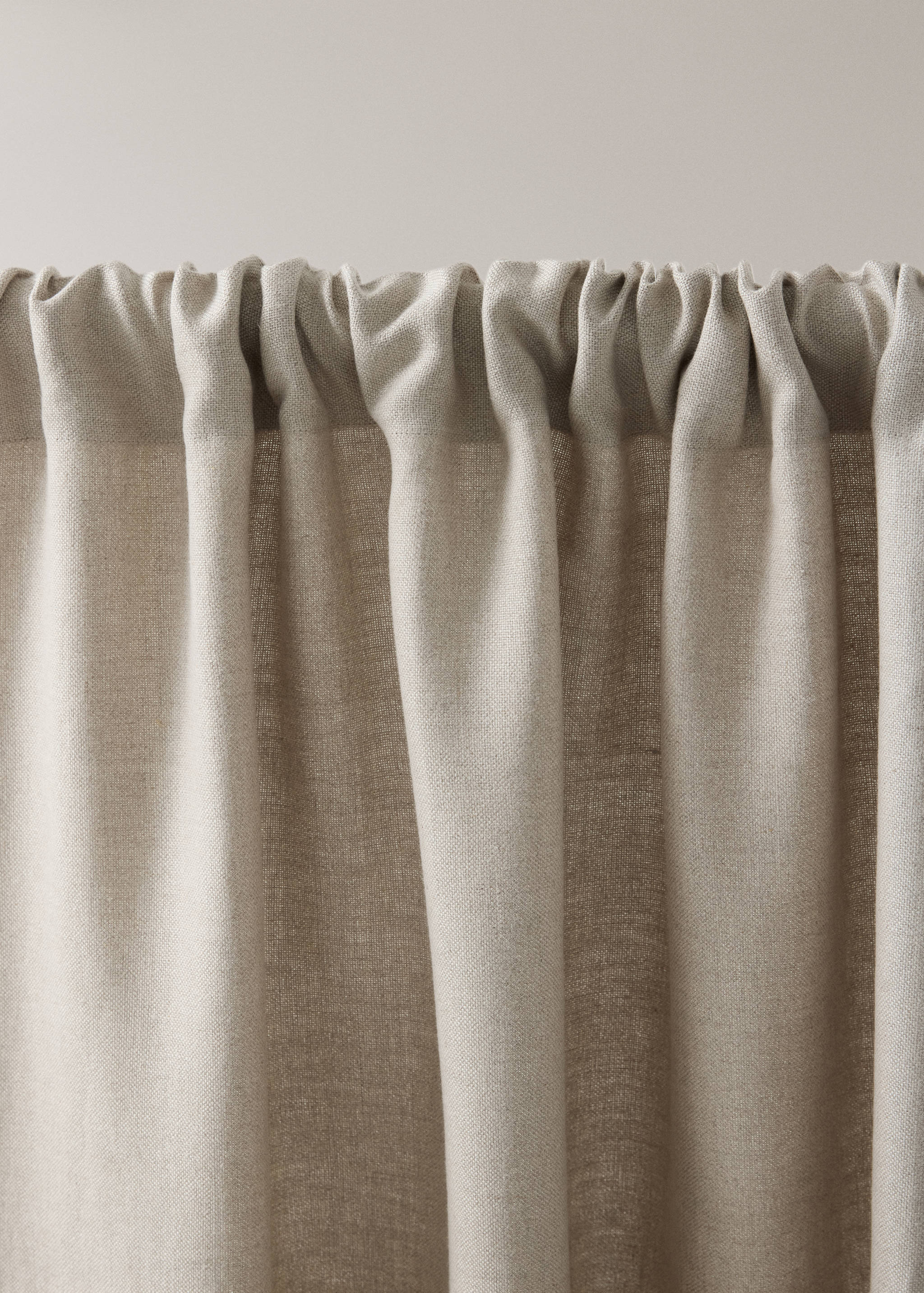 100% linen curtain with high opacity - Details of the article 2