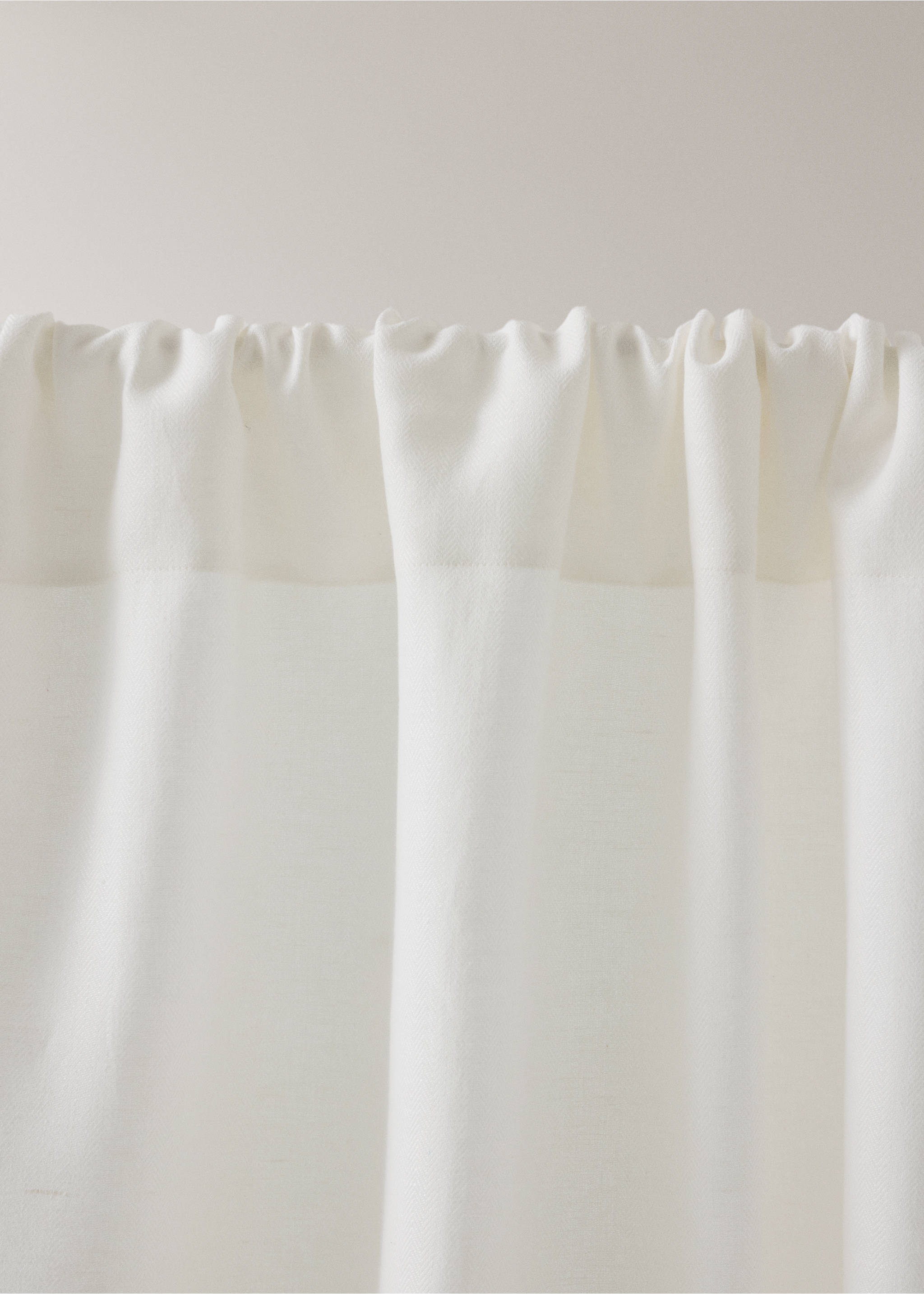 Cotton and linen curtain with contrasting detail - Details of the article 2, Off White. Ref: 37001522-00.
