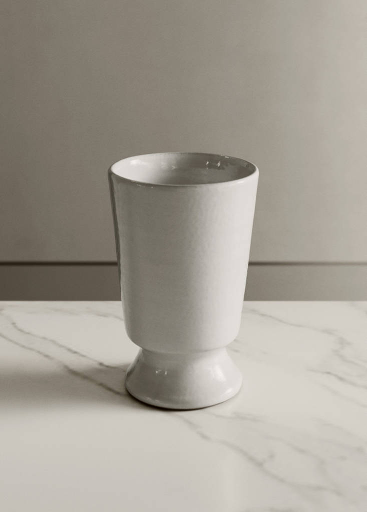 Low terracotta vase — Ecru