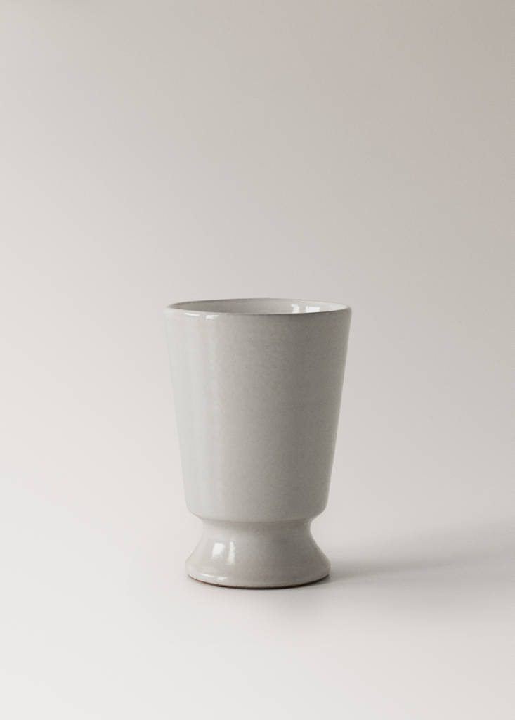 Low terracotta vase — Ecru
