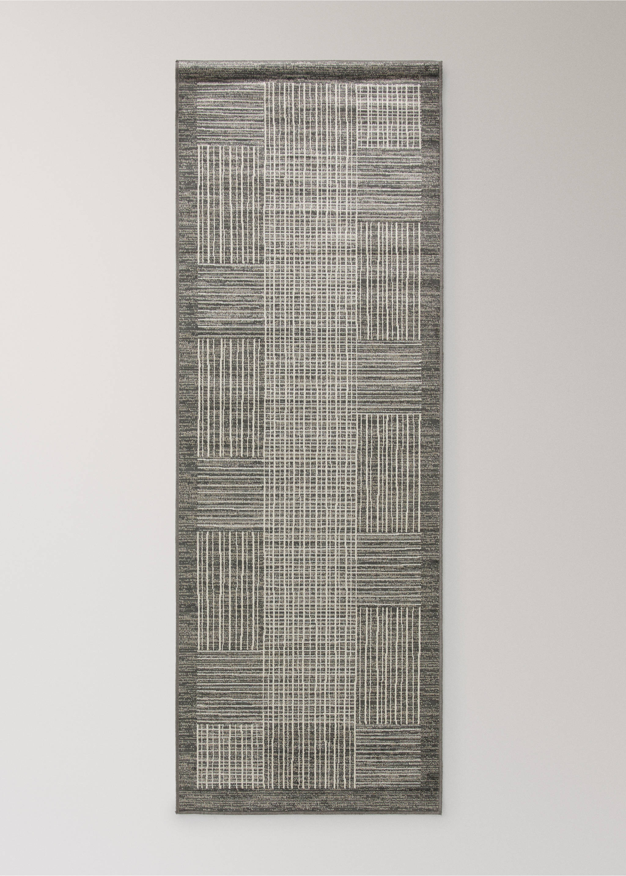 Small geometric patterned rug - Article without model, Charcoal. Ref: 37001528-00.