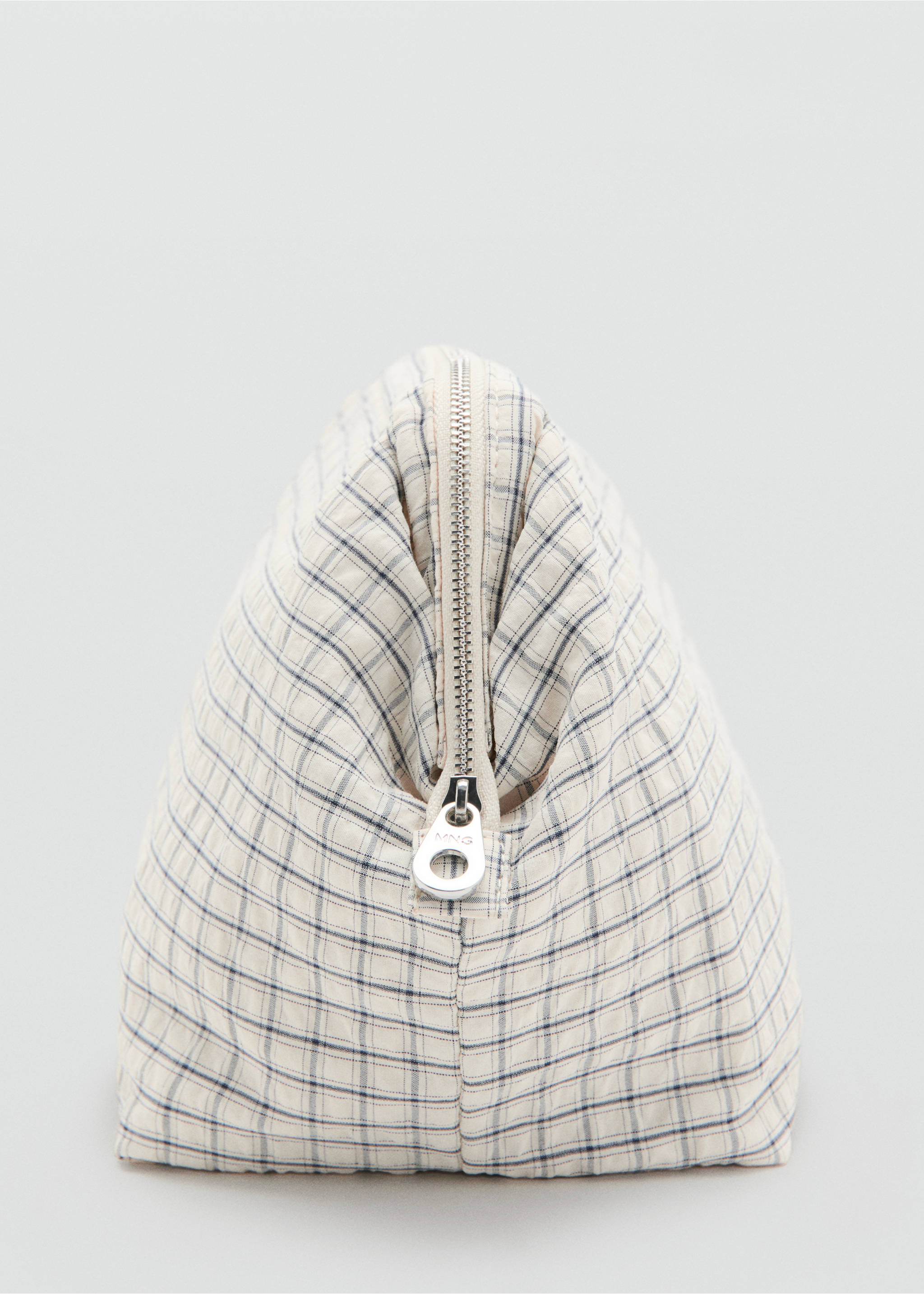 Checked cotton blend wash bag - Details of the article 1, Ecru. Ref: 37002011-00.
