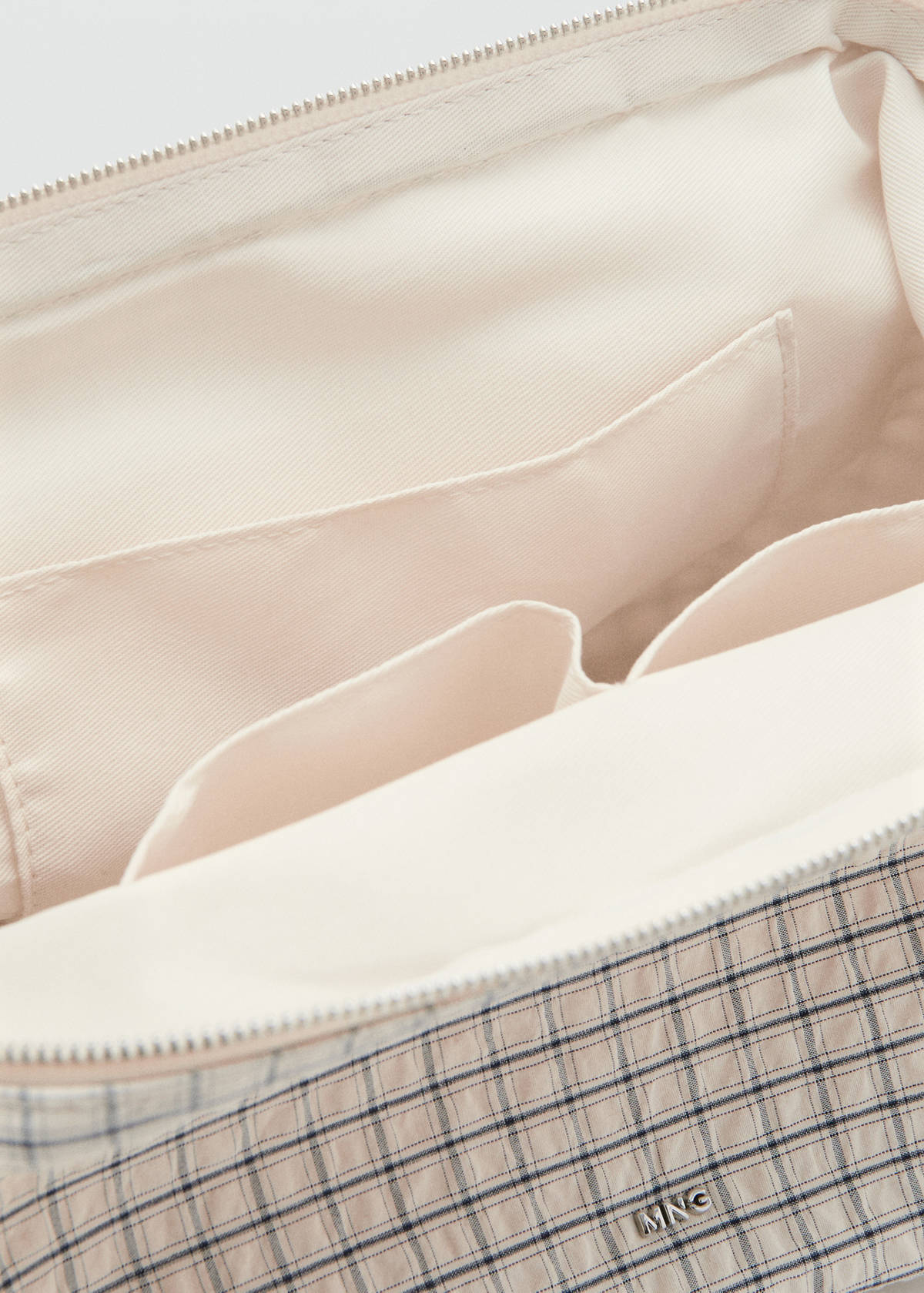 Checked cotton wash bag — Ecru