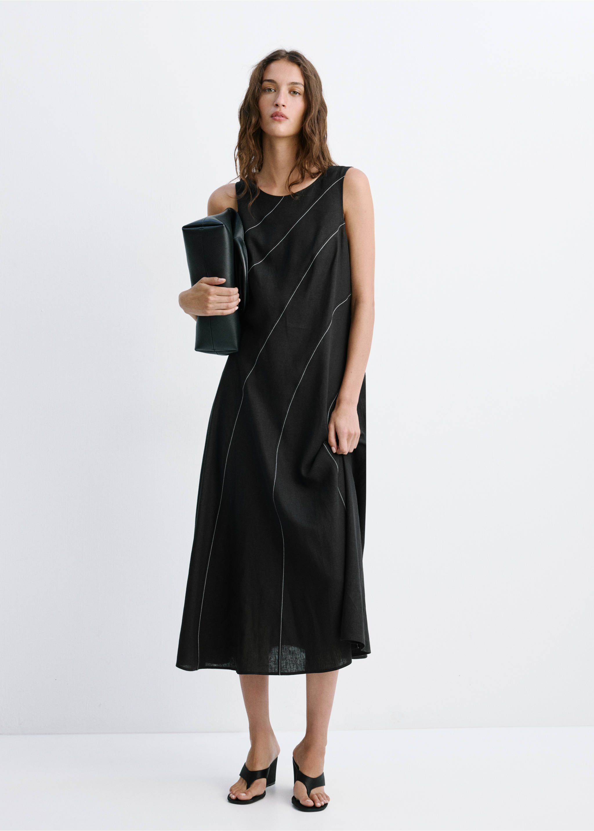 Linen dress with stitching detail - General plane, Black. Ref: 37002529-00.