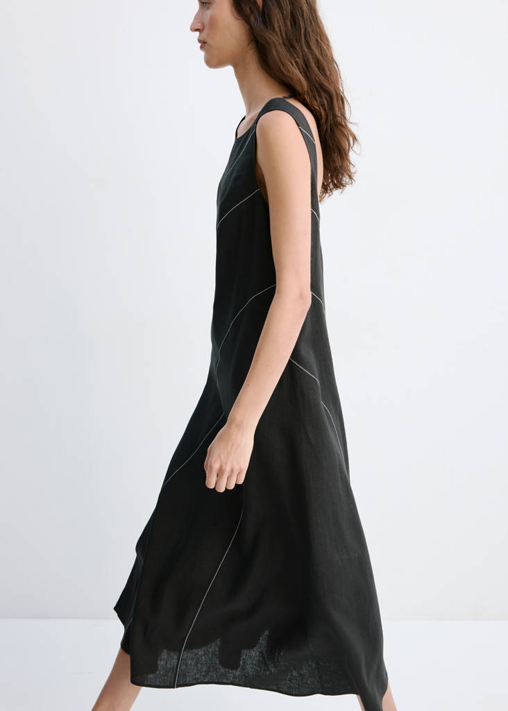 Linen dress with contrast stitching — Black