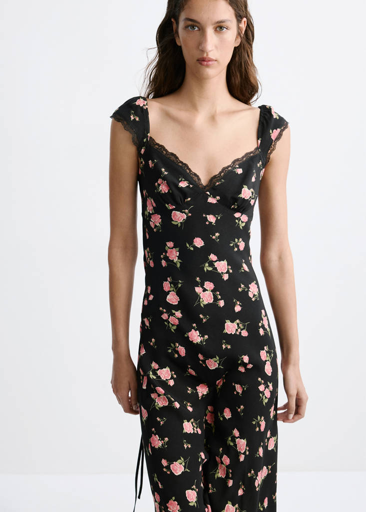Floral dress with lace trim — Black