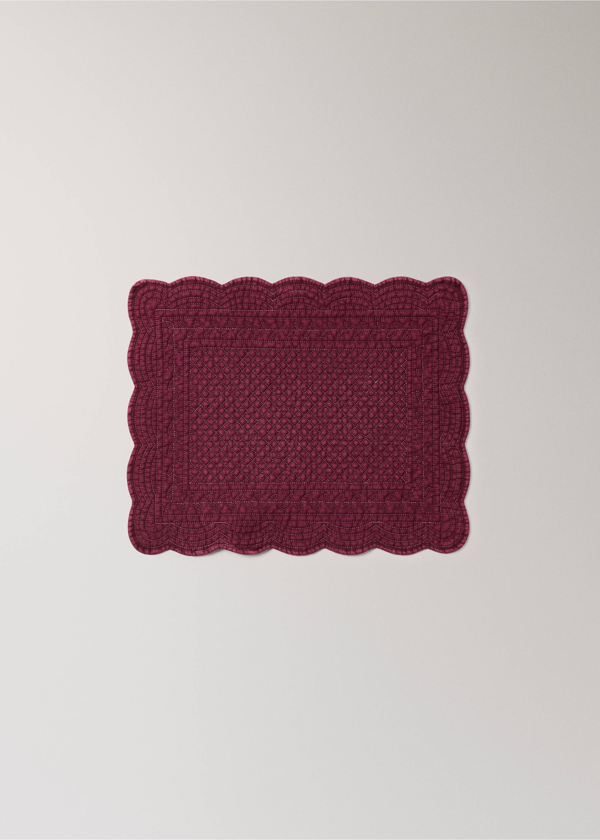 Quilted wave rectangular table mat - Article without model, Red. Ref: 37002555-00.