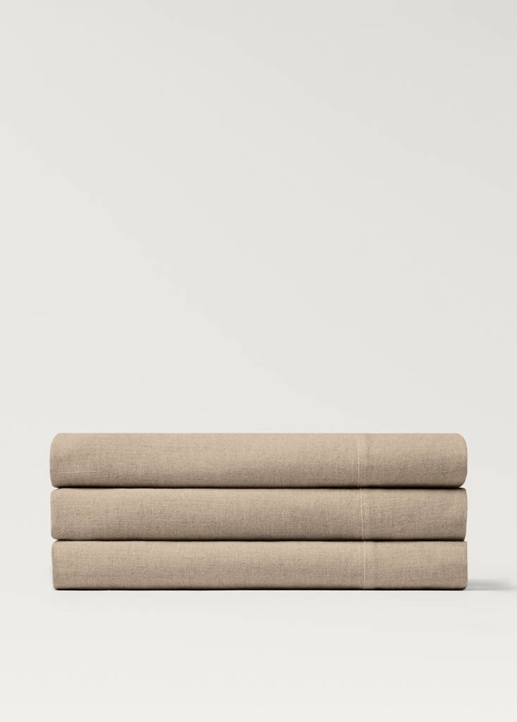 Linen tablecloth for 8 to 10 diners — Sand