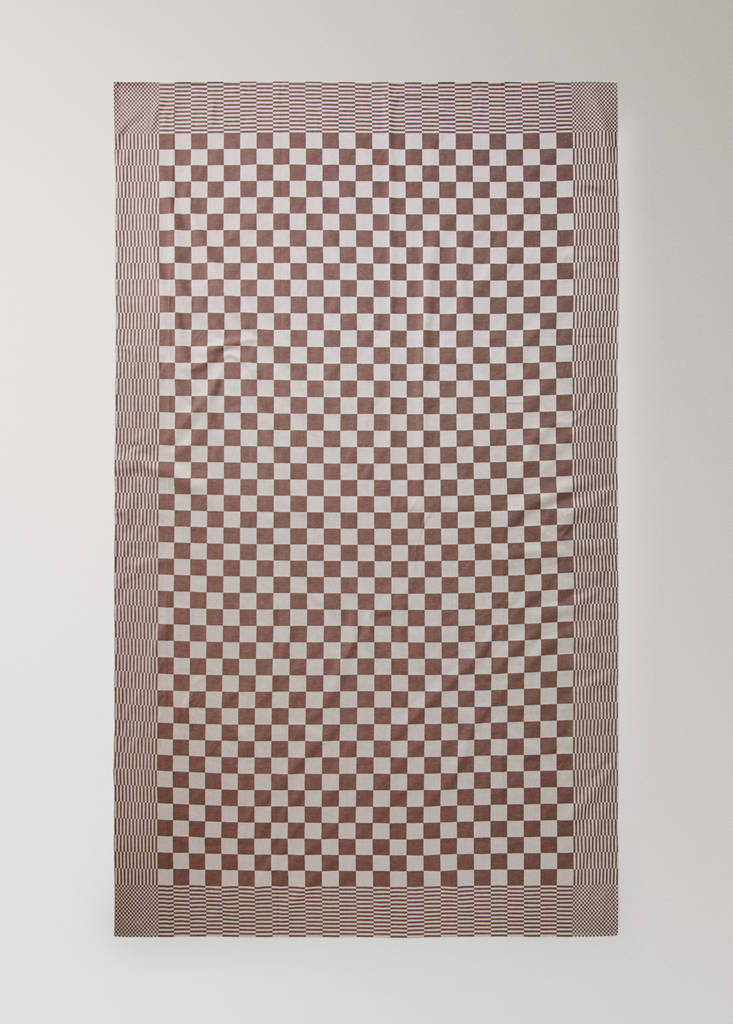 Jacquard cotton tablecloth for 6 to 8 diners — Brown