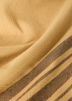 Washed cotton checked tablecloth for 6 to 8 guests — Curry 2