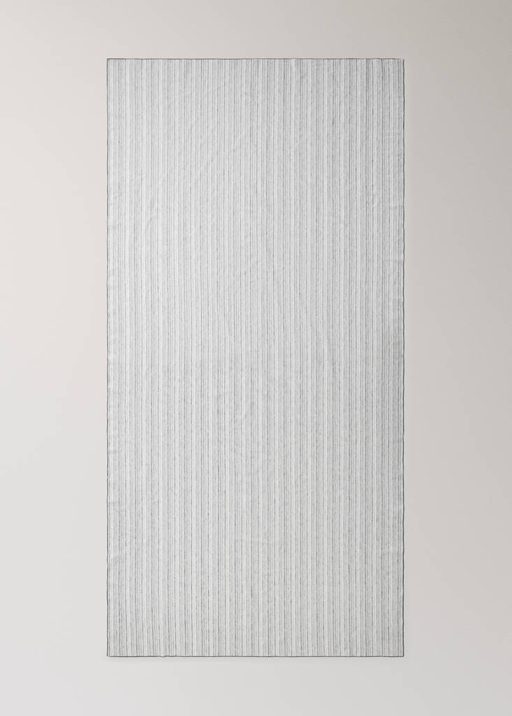 Linen-cotton striped overlocked tablecloth for 8 to 10 diners — Dark Grey