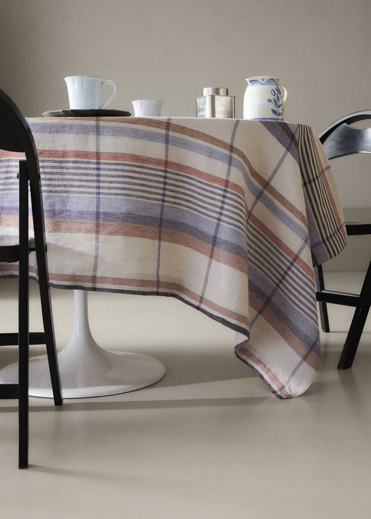 Linen check tablecloth for 6 to 8 place settings — Light/Pastel Grey